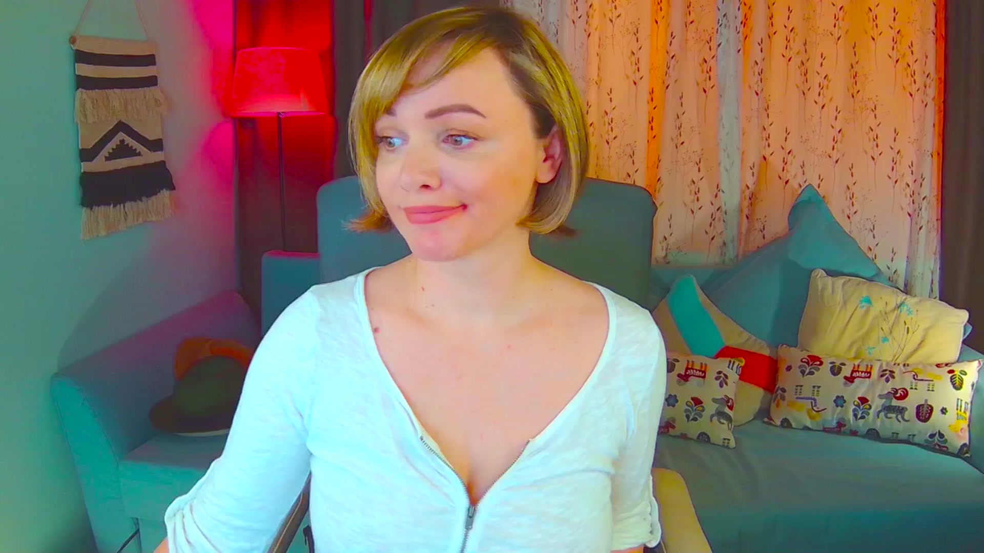 Gallery image thumbnail from SweetDazzle's myfreecams stream on, 04/07/2025, 08:46 image 18 of 20