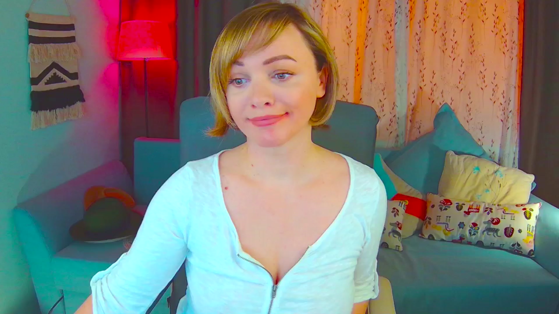 Gallery image thumbnail from SweetDazzle's myfreecams stream on, 04/07/2025, 08:46 image 2 of 20
