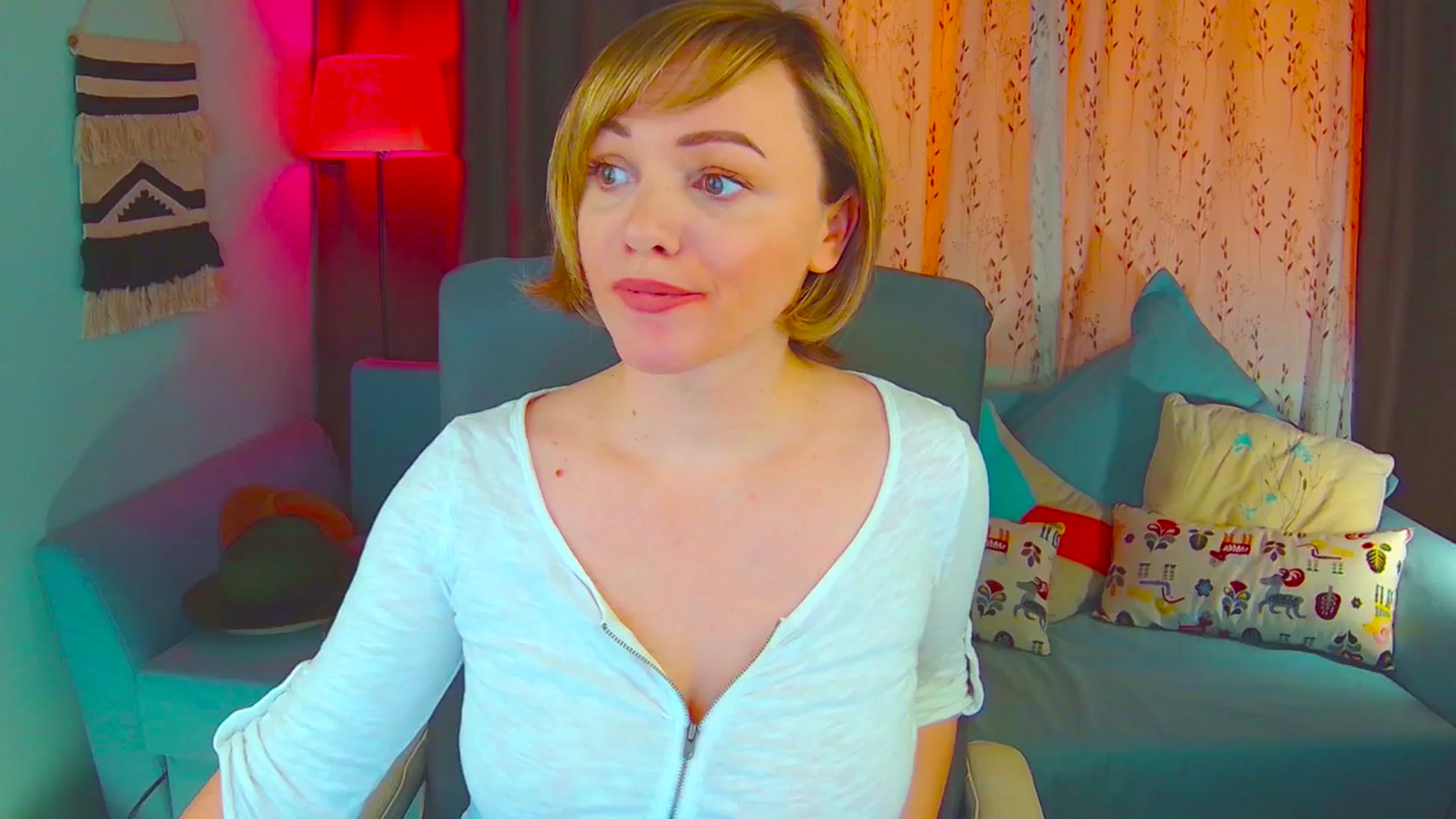 Gallery image thumbnail from SweetDazzle's myfreecams stream on, 04/07/2025, 08:46 image 4 of 20