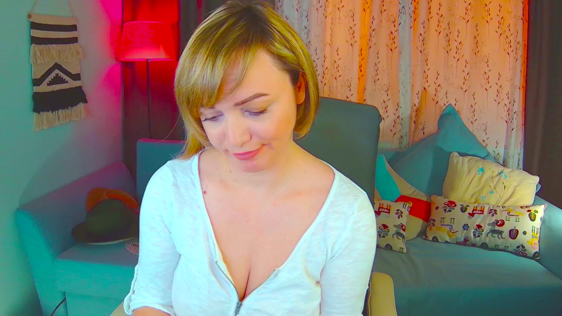 Gallery image thumbnail from SweetDazzle's myfreecams stream on, 04/07/2025, 08:46 image 14 of 20