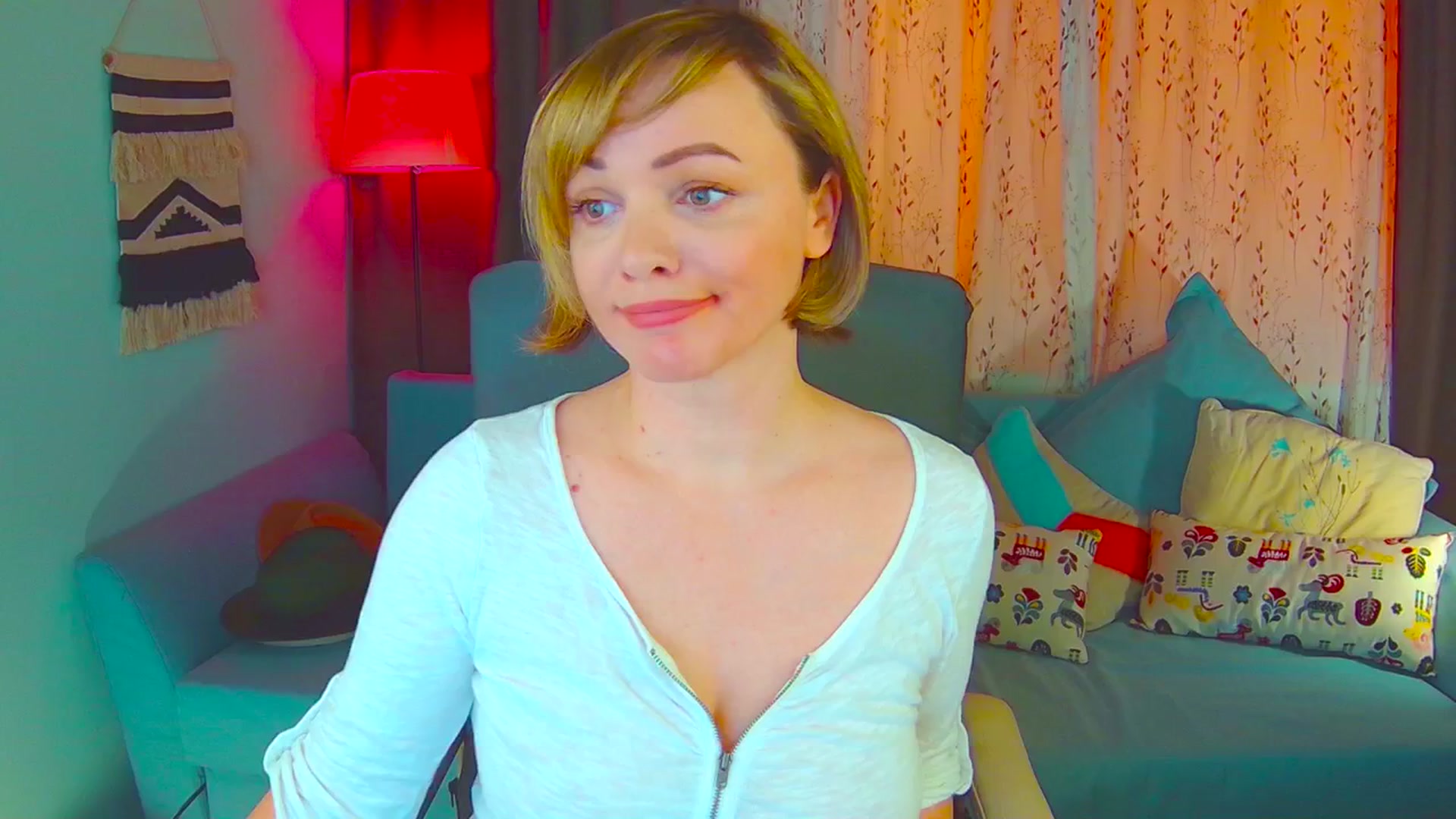 Gallery image thumbnail from SweetDazzle's myfreecams stream on, 04/07/2025, 08:46 image 17 of 20