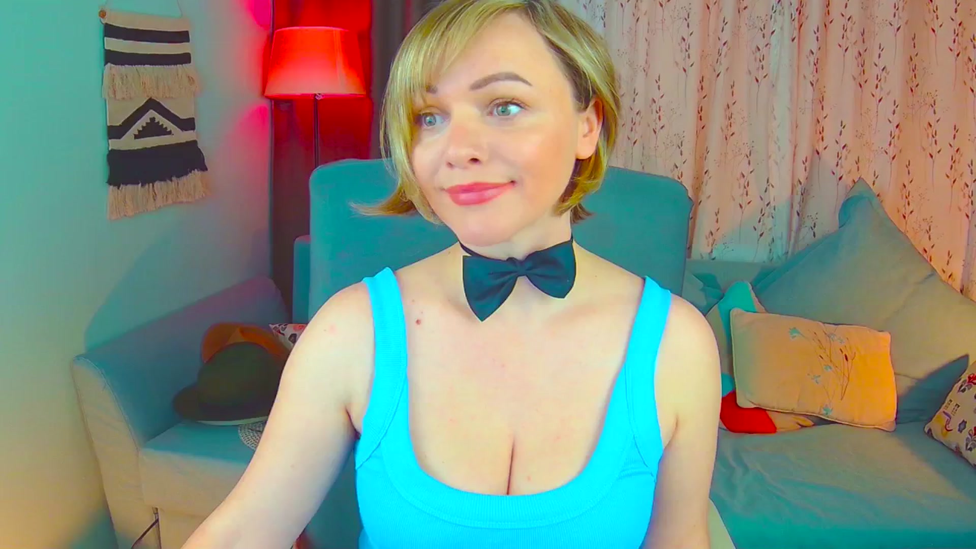 Gallery image thumbnail from SweetDazzle's myfreecams stream on, 04/08/2025, 11:05 image 1 of 20
