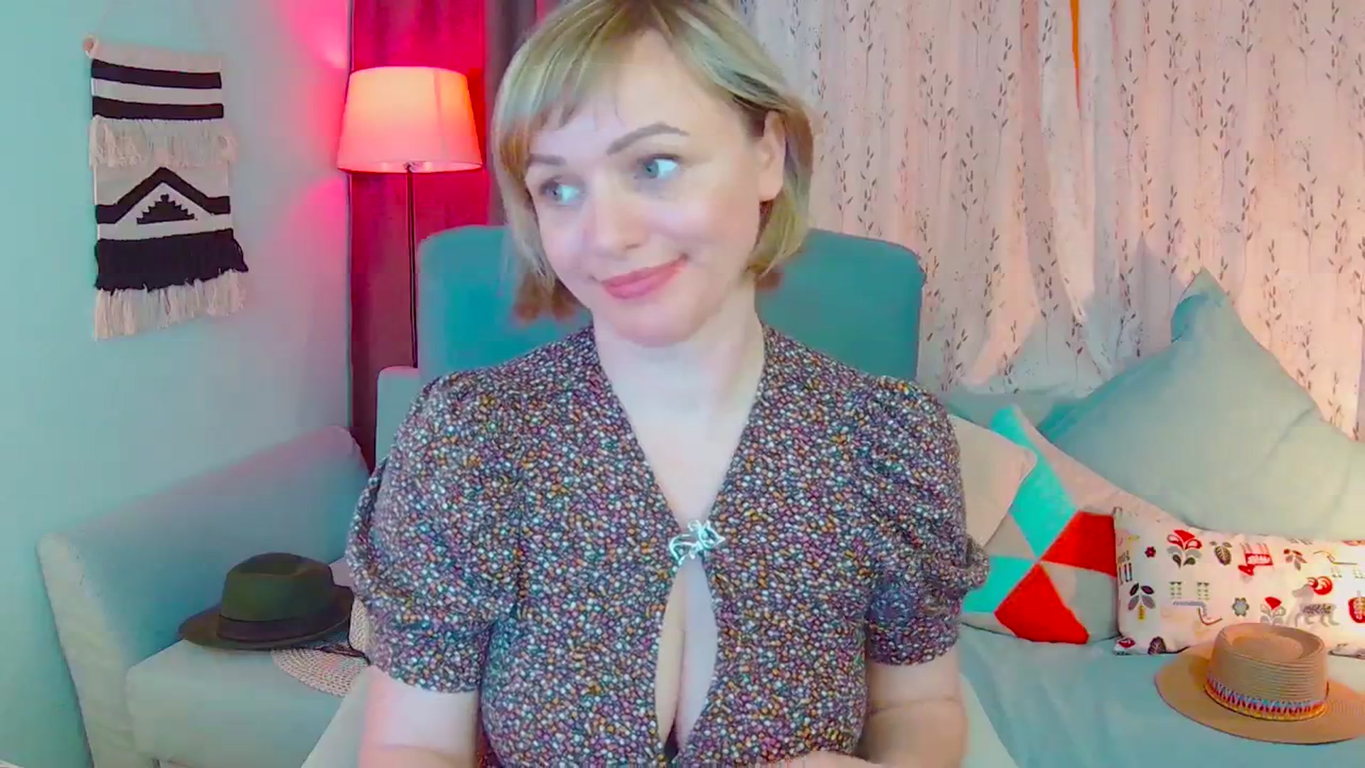 Gallery image thumbnail from SweetDazzle's myfreecams stream on, 04/28/2025, 12:16 image 20 of 20