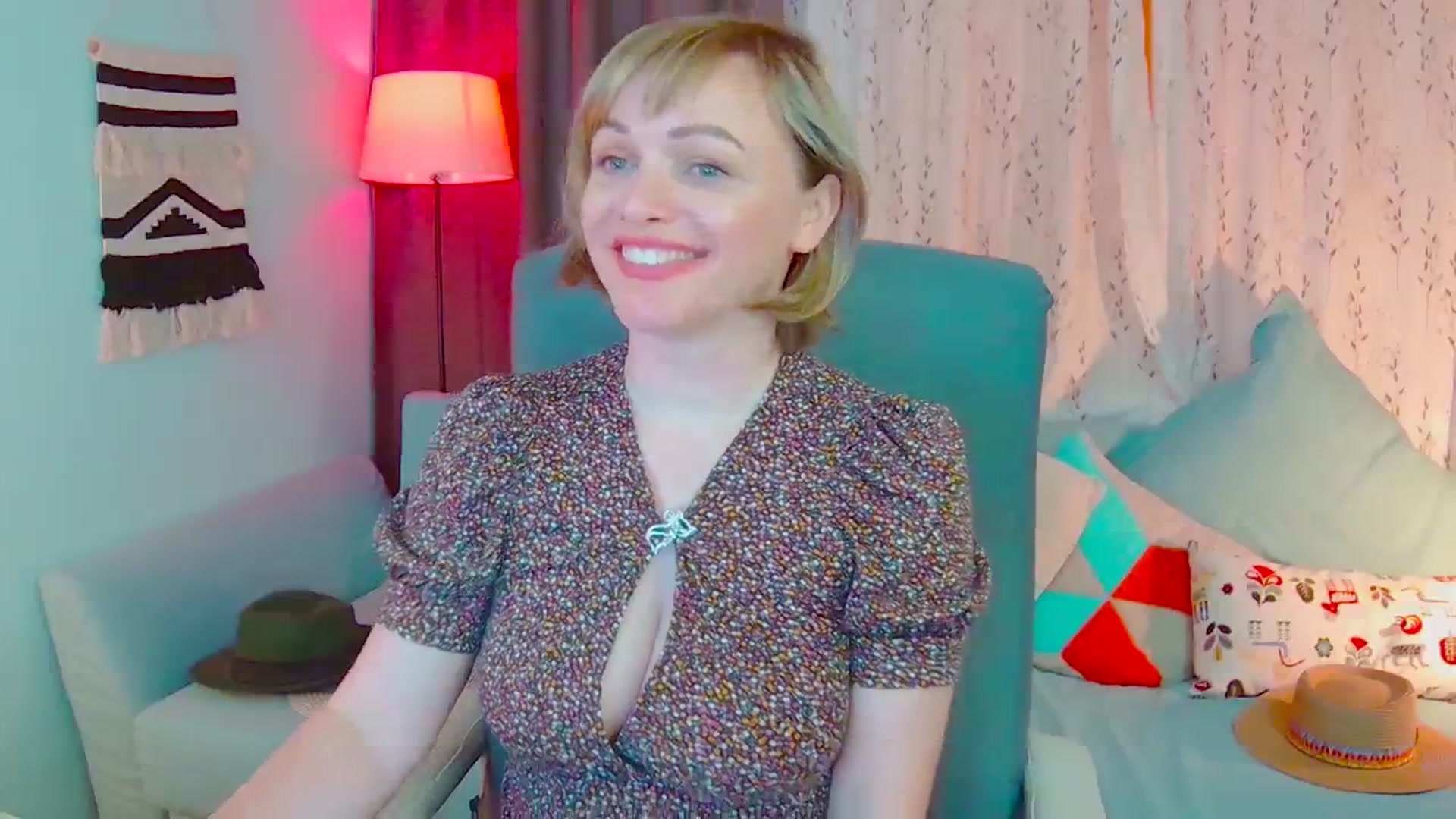 Gallery image thumbnail from SweetDazzle's myfreecams stream on, 04/28/2025, 12:16 image 19 of 20