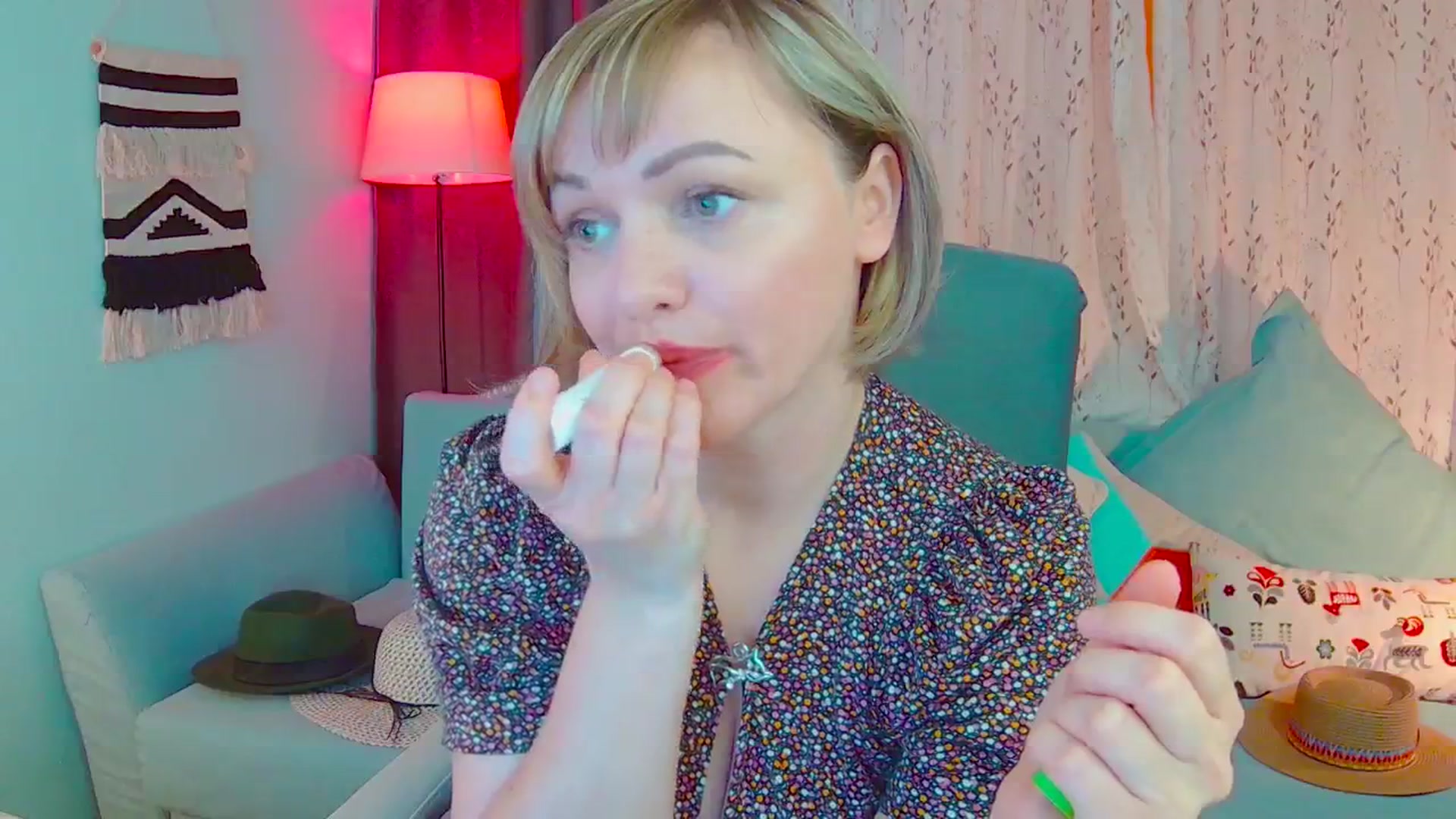 Gallery image thumbnail from SweetDazzle's myfreecams stream on, 04/28/2025, 12:16 image 4 of 20