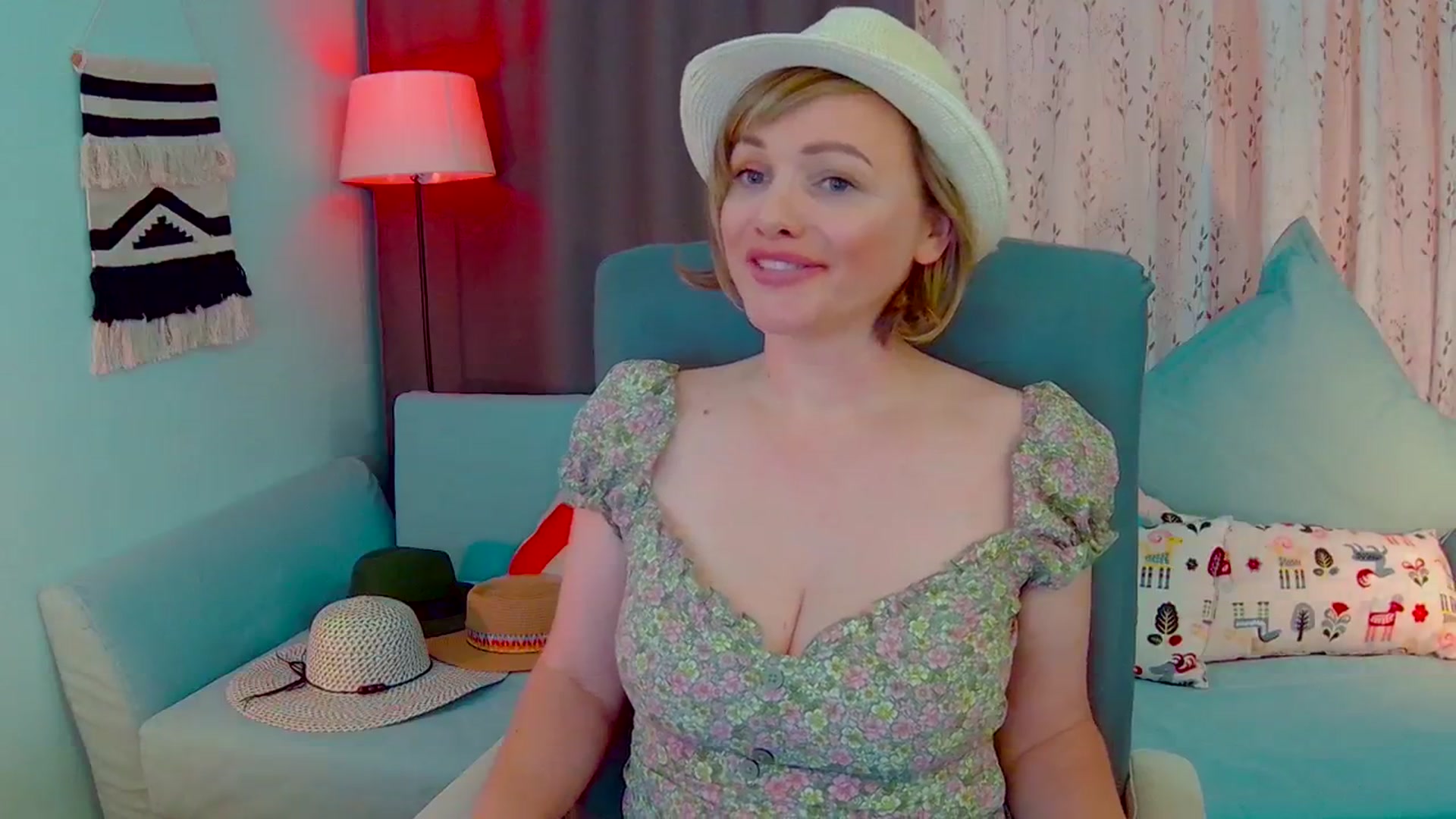 Gallery image thumbnail from SweetDazzle's myfreecams stream on, 05/09/2025, 10:53 image 16 of 20