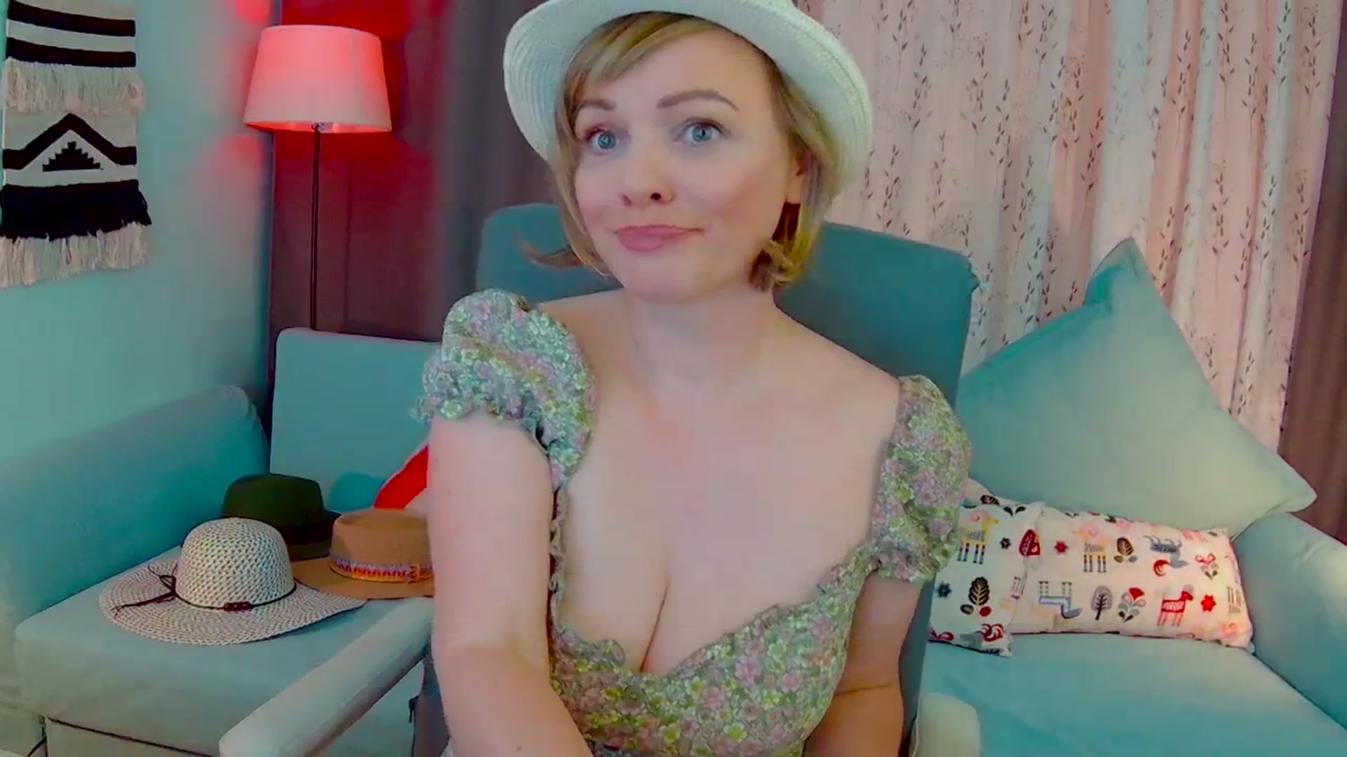 Gallery image thumbnail from SweetDazzle's myfreecams stream on, 05/09/2025, 10:53 image 5 of 20
