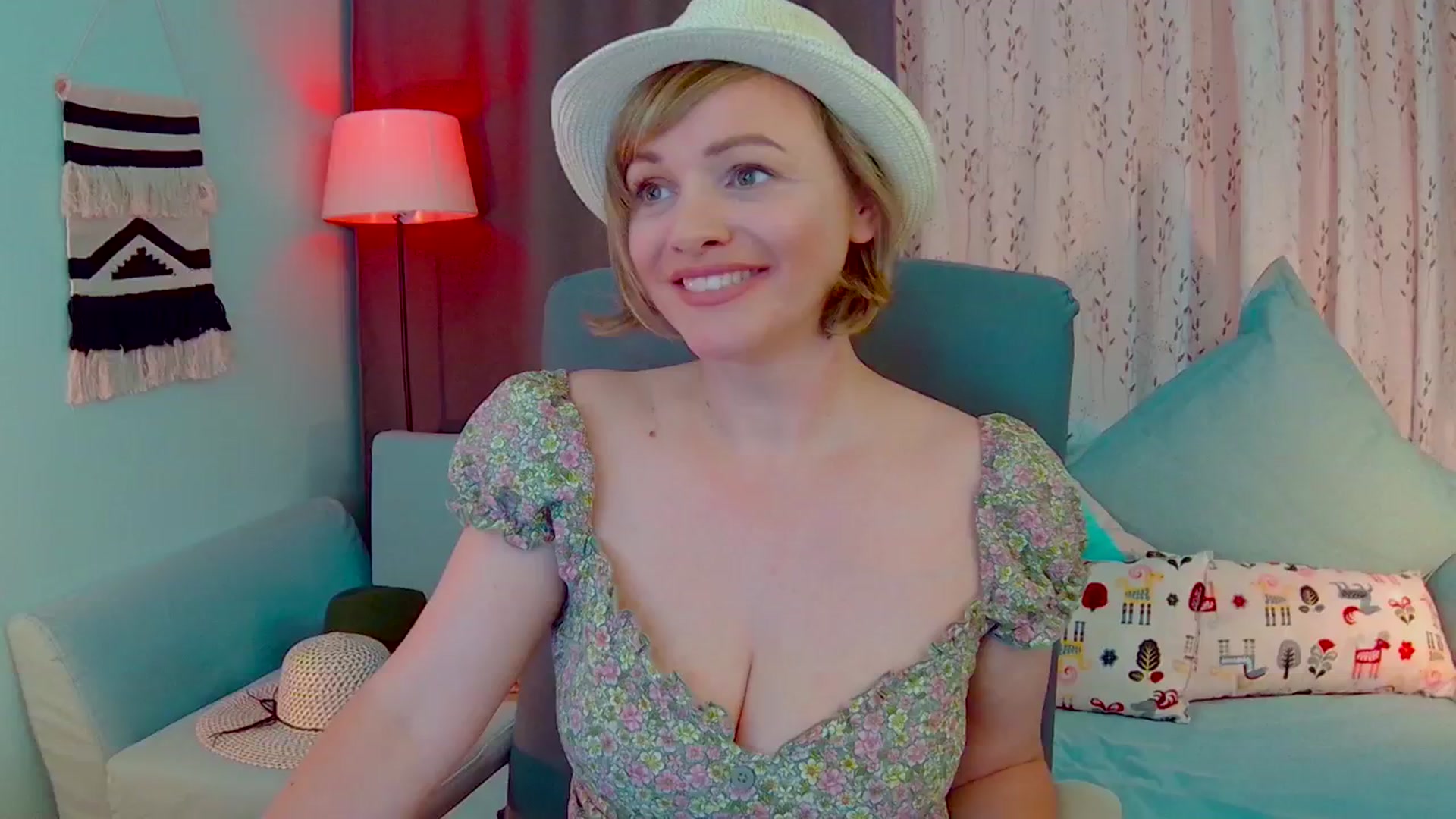 Gallery image thumbnail from SweetDazzle's myfreecams stream on, 05/09/2025, 12:07 image 1 of 20