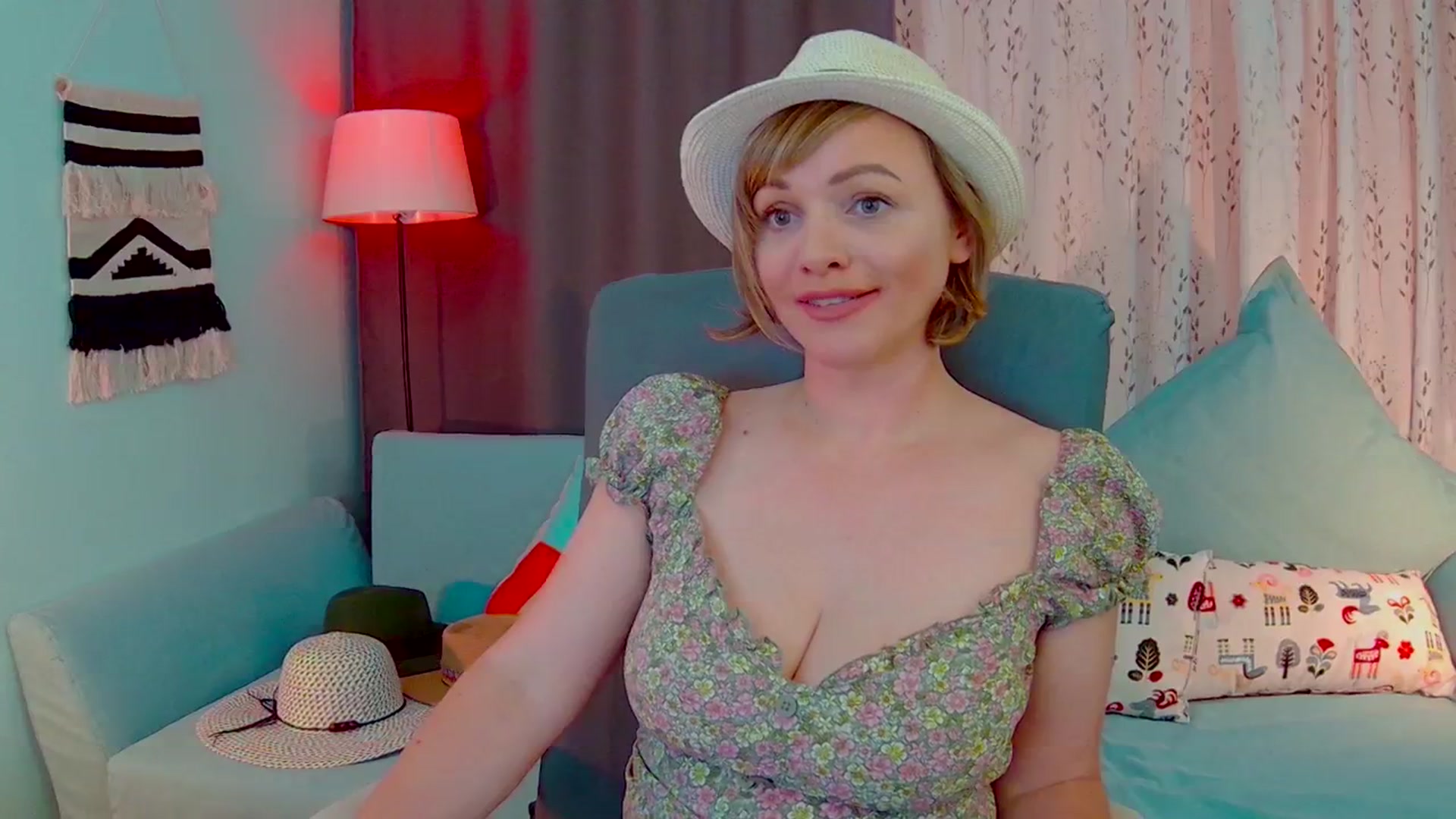 Gallery image thumbnail from SweetDazzle's myfreecams stream on, 05/09/2025, 12:07 image 13 of 20
