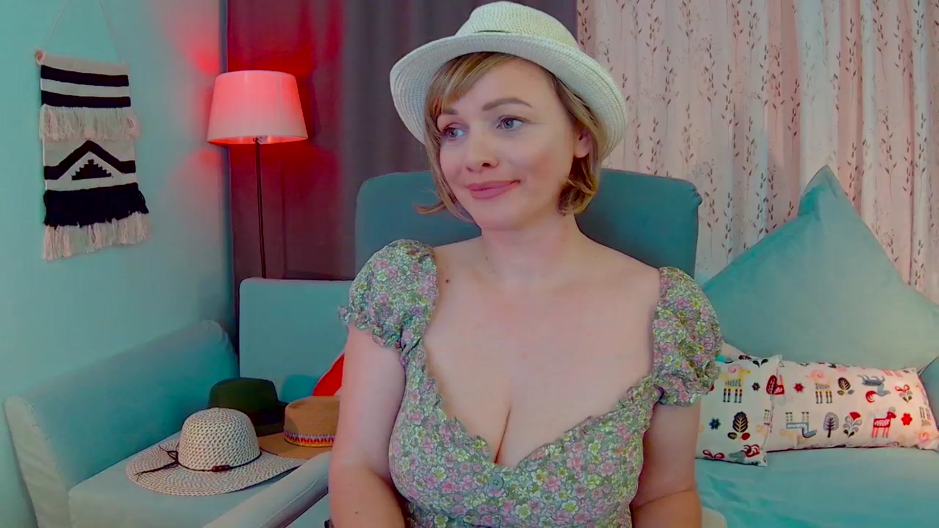 Gallery image thumbnail from SweetDazzle's myfreecams stream on, 05/09/2025, 12:07 image 11 of 20