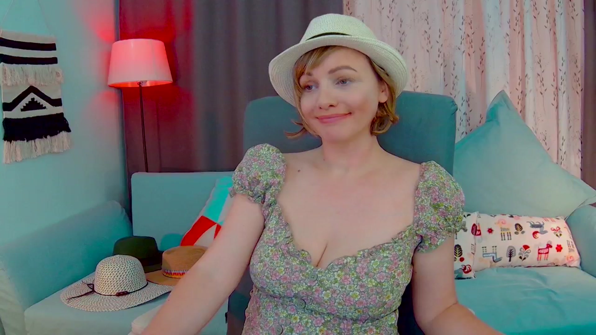 Gallery image thumbnail from SweetDazzle's myfreecams stream on, 05/09/2025, 13:21 image 8 of 20