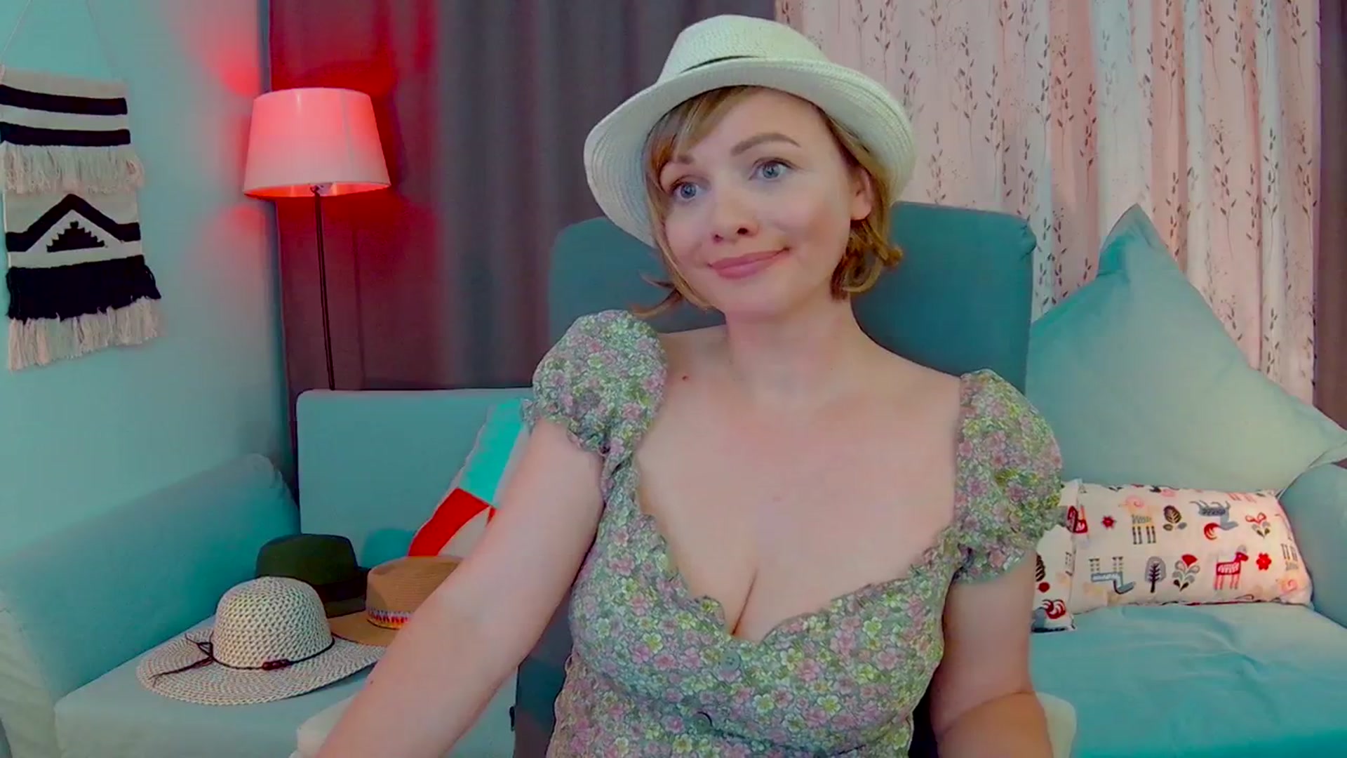 Gallery image thumbnail from SweetDazzle's myfreecams stream on, 05/09/2025, 13:21 image 6 of 20