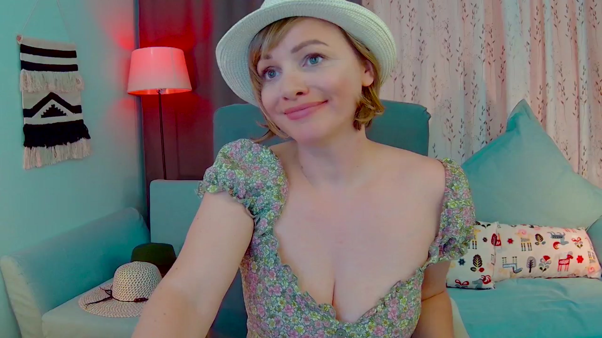 Gallery image thumbnail from SweetDazzle's myfreecams stream on, 05/09/2025, 13:21 image 11 of 20