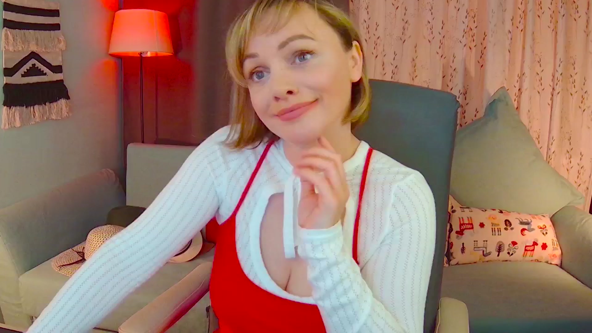 Gallery image thumbnail from SweetDazzle's myfreecams stream on, 05/13/2025, 11:17 image 19 of 20