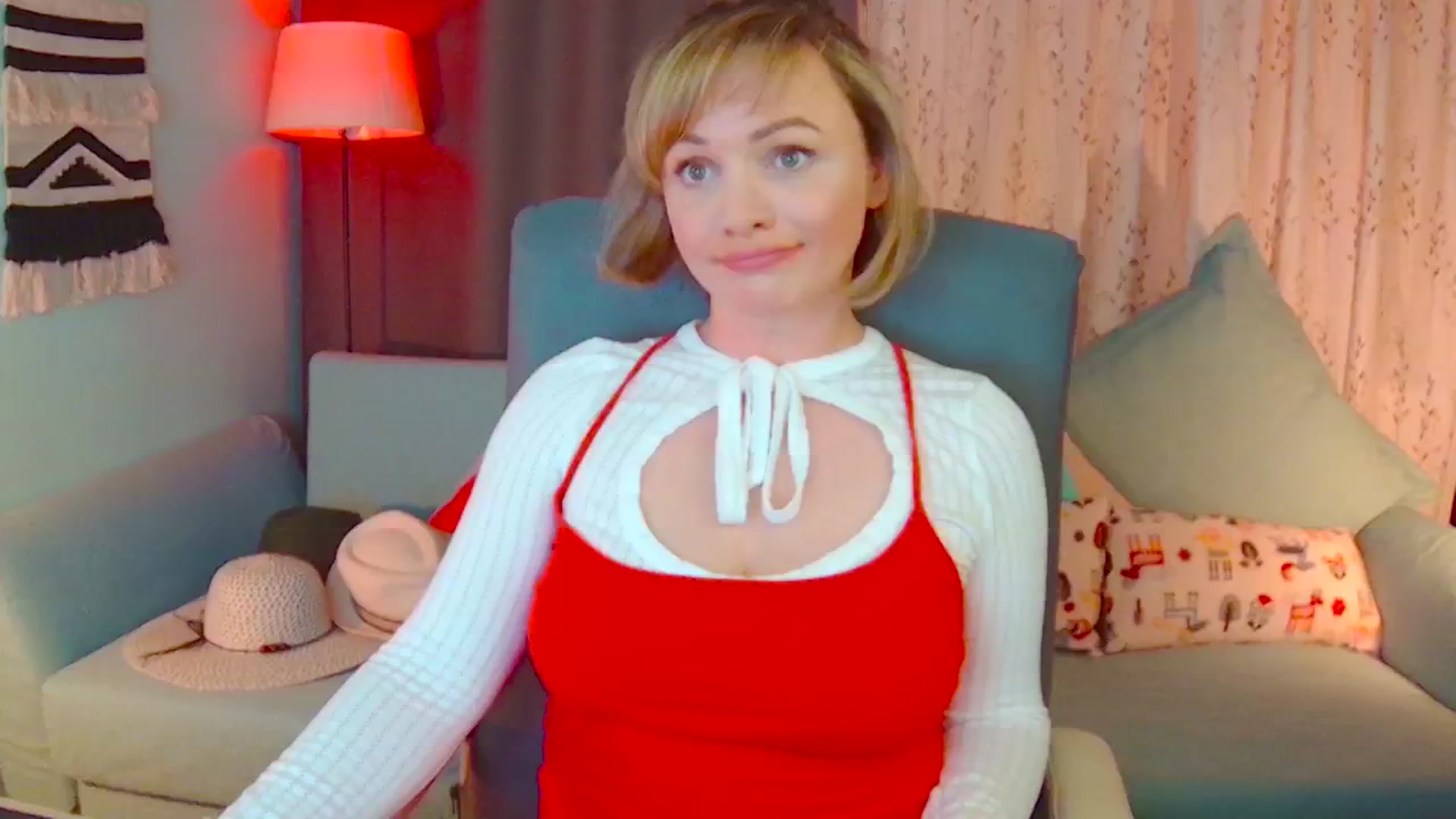 Gallery image thumbnail from SweetDazzle's myfreecams stream on, 05/13/2025, 11:17 image 3 of 20