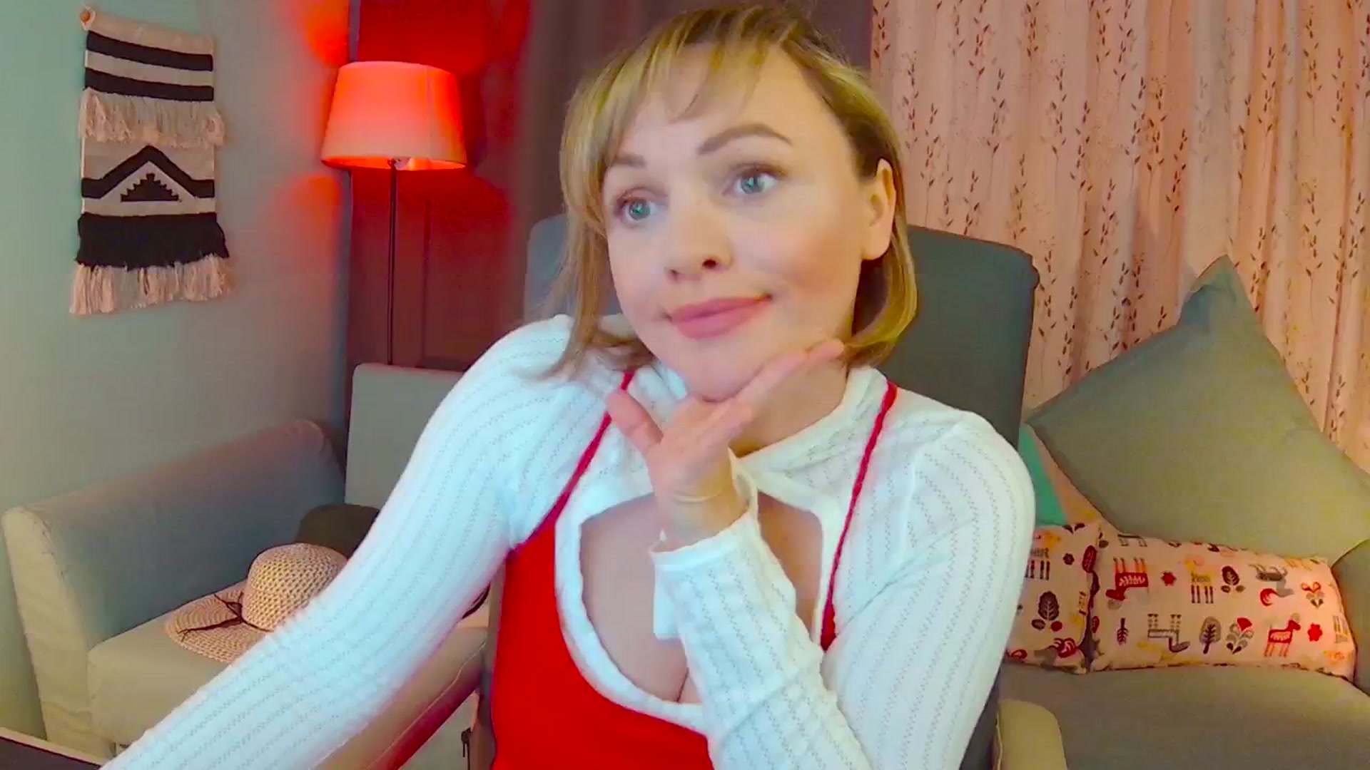 Gallery image thumbnail from SweetDazzle's myfreecams stream on, 05/13/2025, 12:56 image 6 of 20