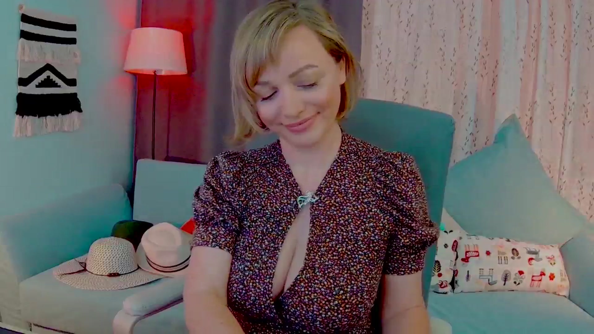 Gallery image thumbnail from SweetDazzle's myfreecams stream on, 05/14/2025, 08:49 image 13 of 20