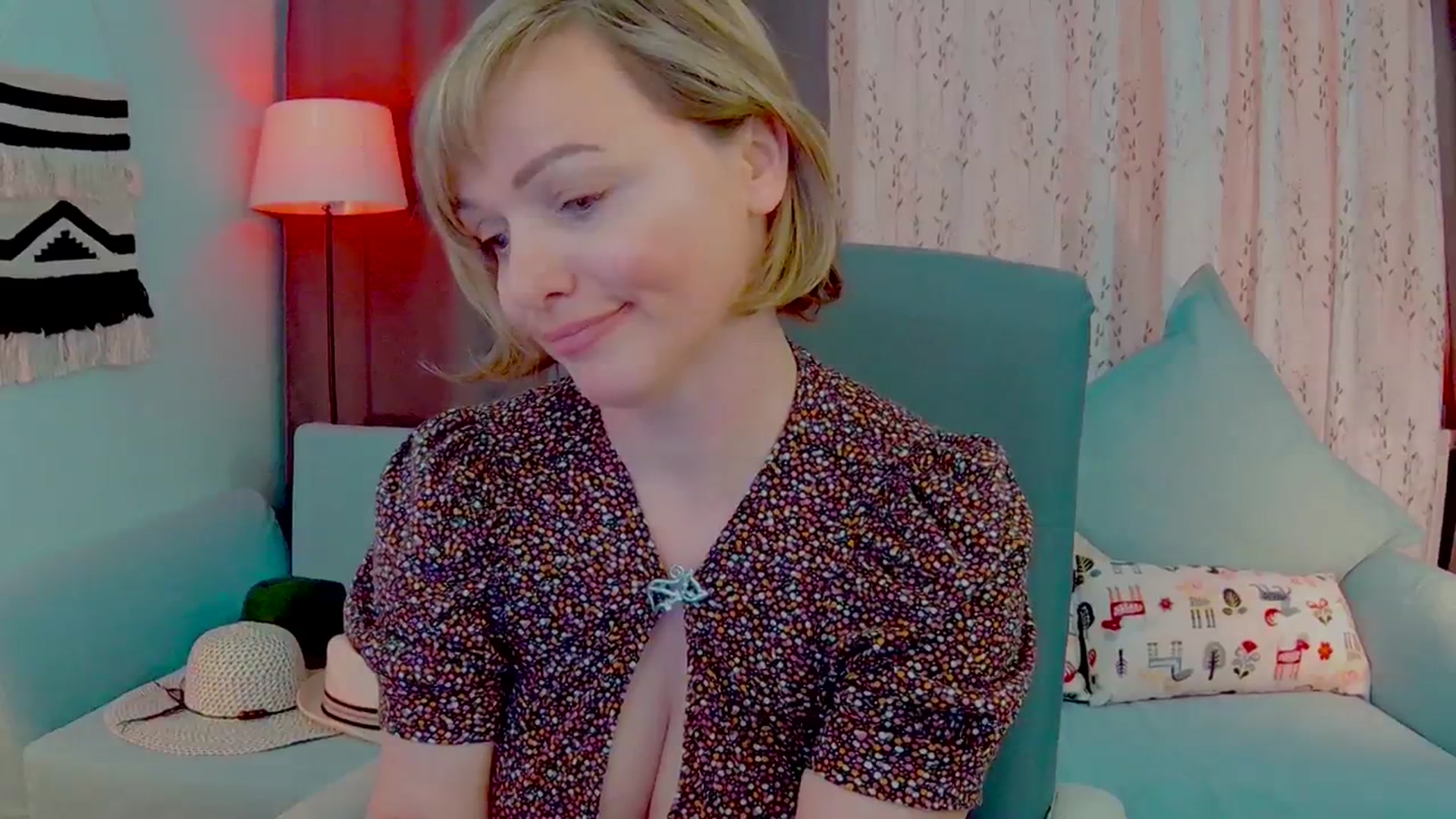 Gallery image thumbnail from SweetDazzle's myfreecams stream on, 05/14/2025, 11:23 image 6 of 20