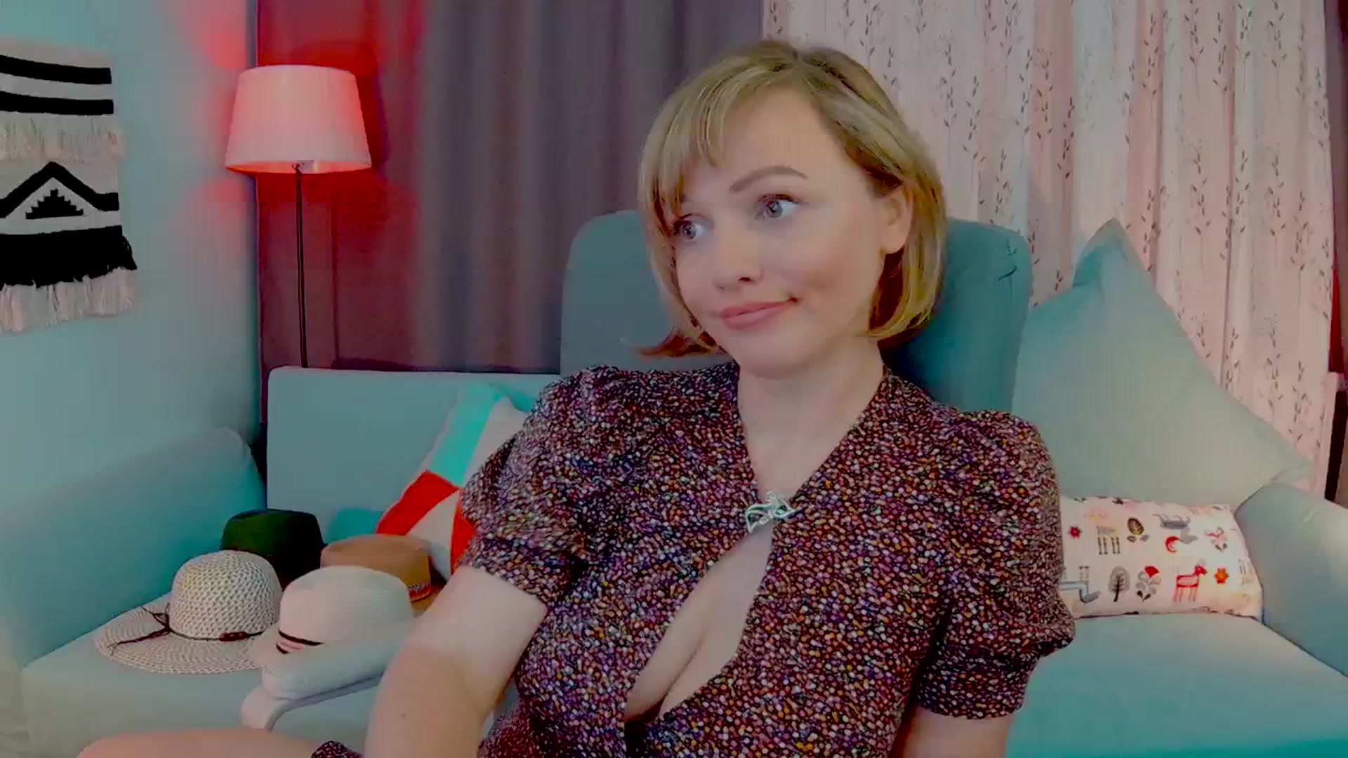 Gallery image thumbnail from SweetDazzle's myfreecams stream on, 05/14/2025, 14:10 image 10 of 20