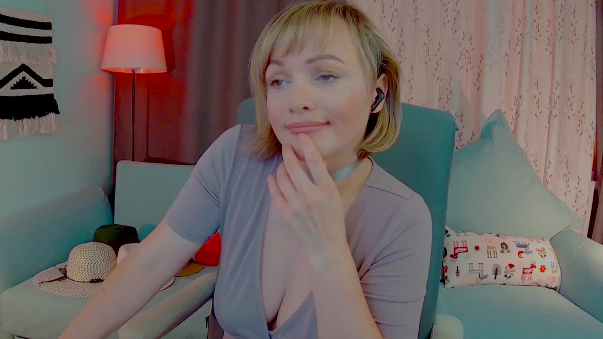 Gallery image thumbnail from SweetDazzle's myfreecams stream on, 05/16/2025, 10:59 image 5 of 20