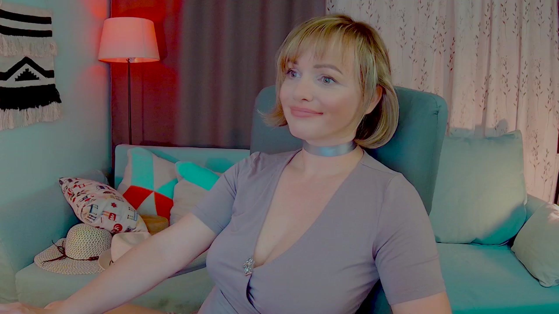 Gallery image thumbnail from SweetDazzle's myfreecams stream on, 05/16/2025, 19:02 image 7 of 20