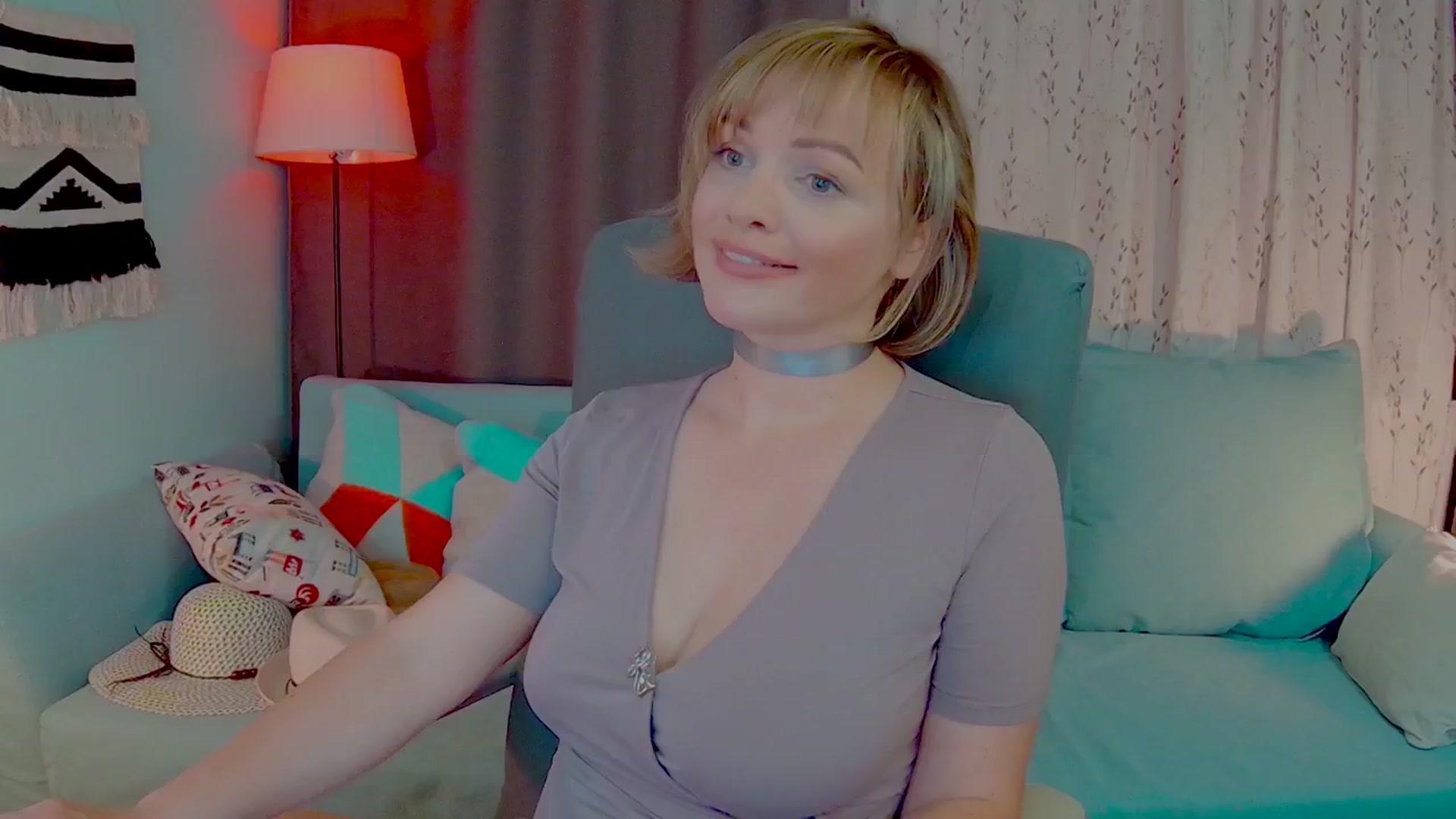 Gallery image thumbnail from SweetDazzle's myfreecams stream on, 05/16/2025, 19:02 image 13 of 20