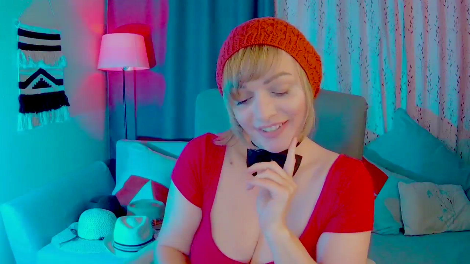 Gallery image thumbnail from SweetDazzle's myfreecams stream on, 05/20/2025, 11:39 image 18 of 20