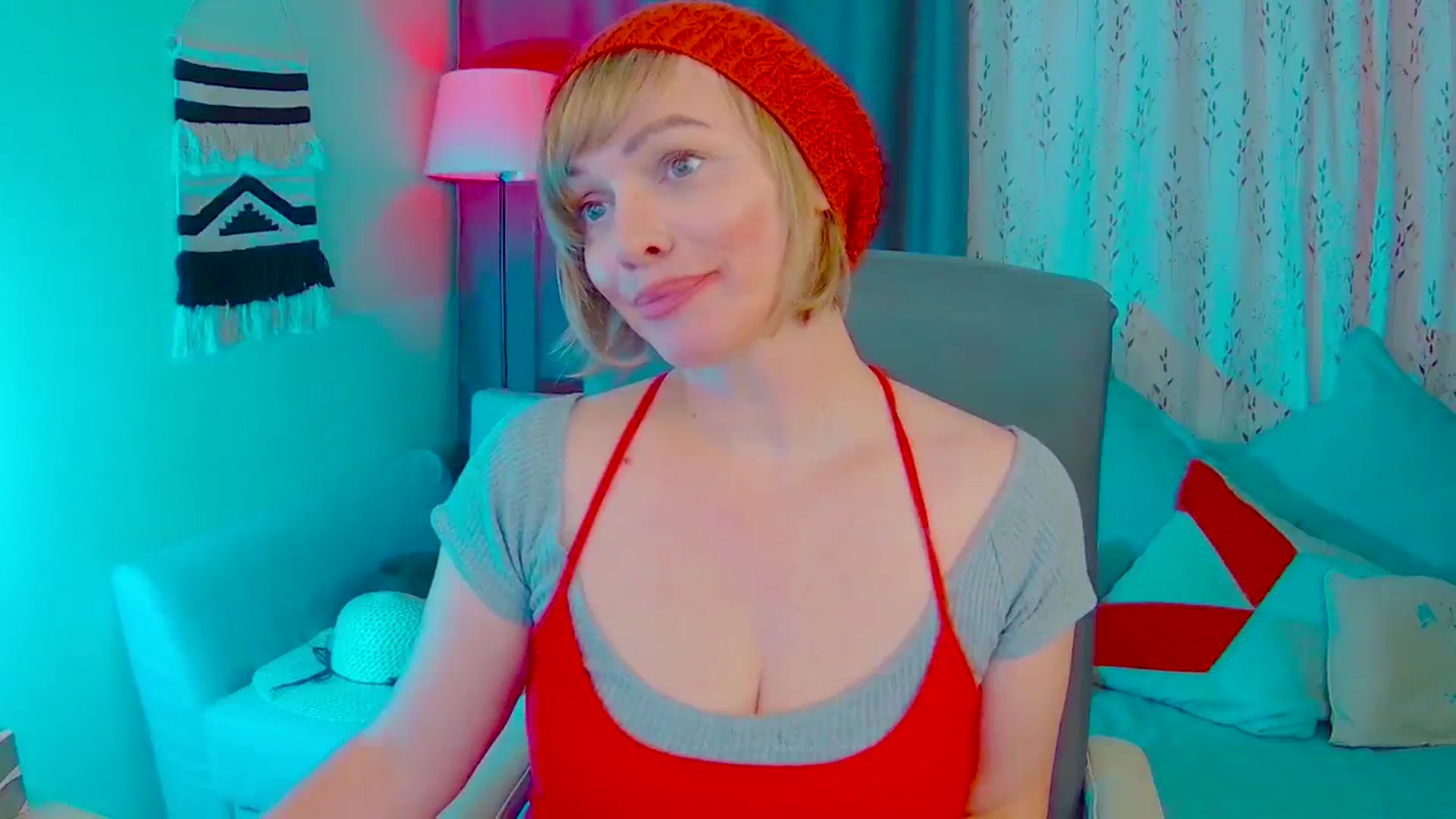 Gallery image thumbnail from SweetDazzle's myfreecams stream on, 05/20/2025, 13:15 image 7 of 20