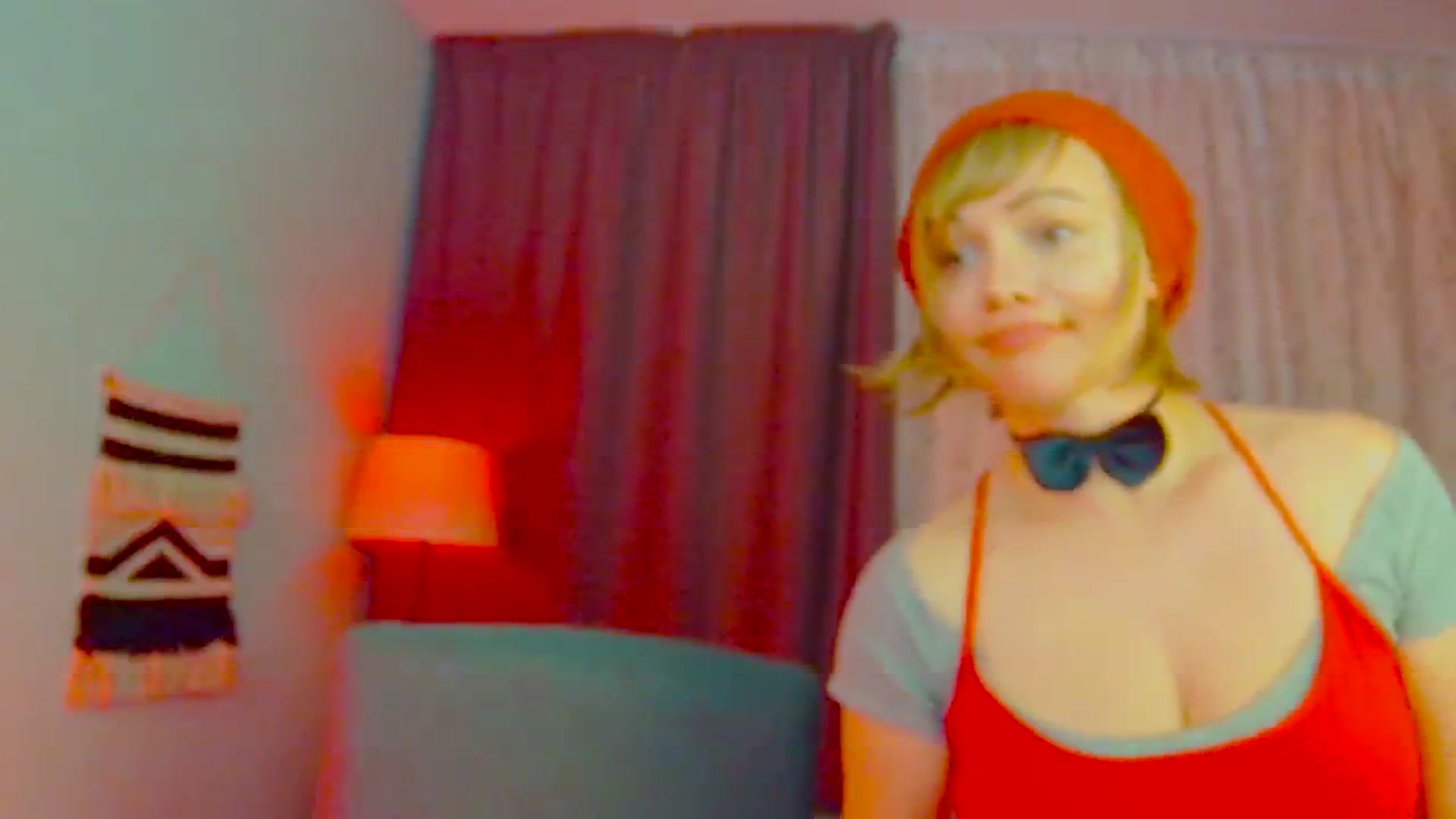 Gallery image thumbnail from SweetDazzle's myfreecams stream on, 05/20/2025, 13:55 image 13 of 20