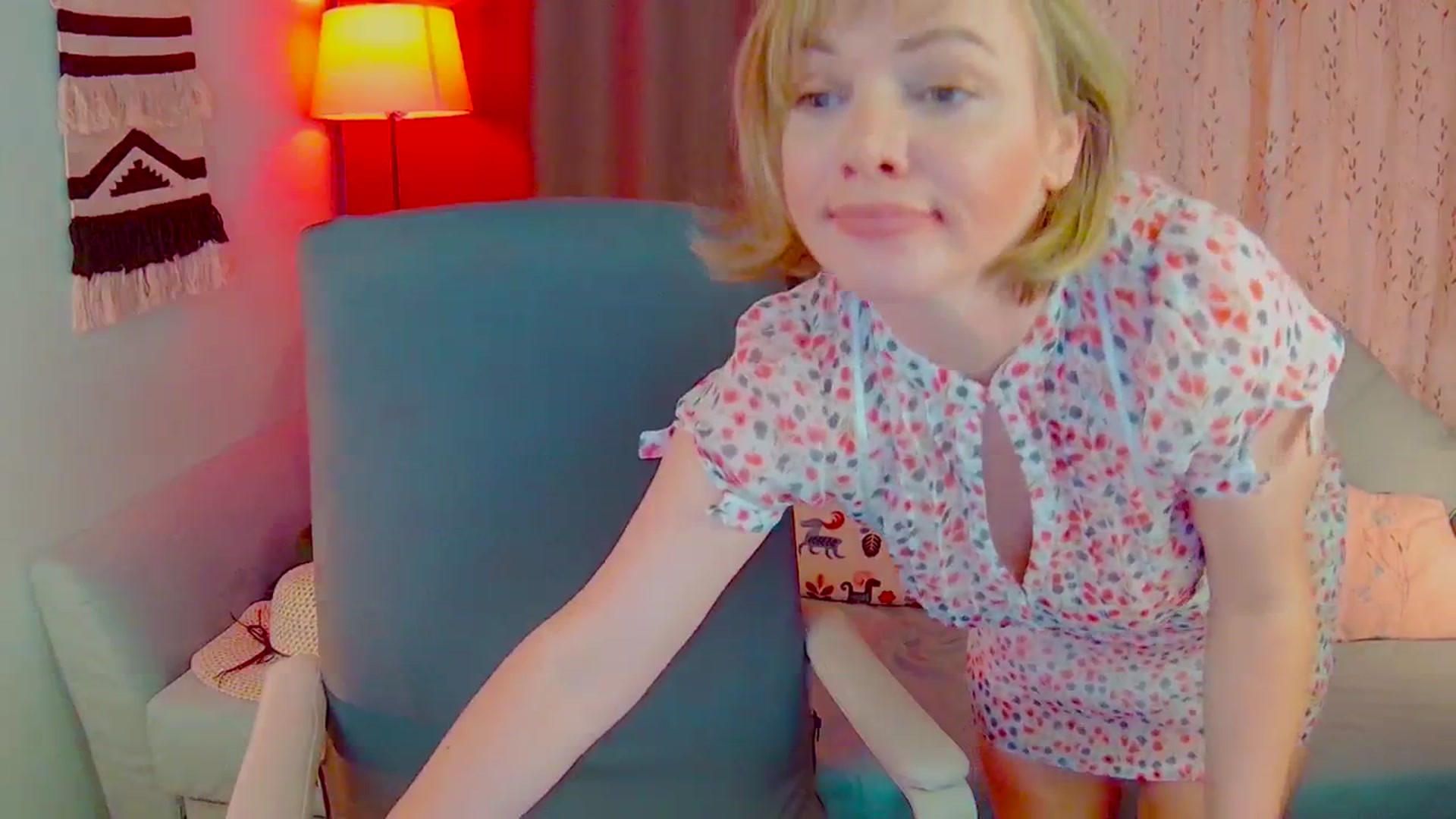 Gallery image thumbnail from SweetDazzle's myfreecams stream on, 05/21/2025, 11:07 image 13 of 20
