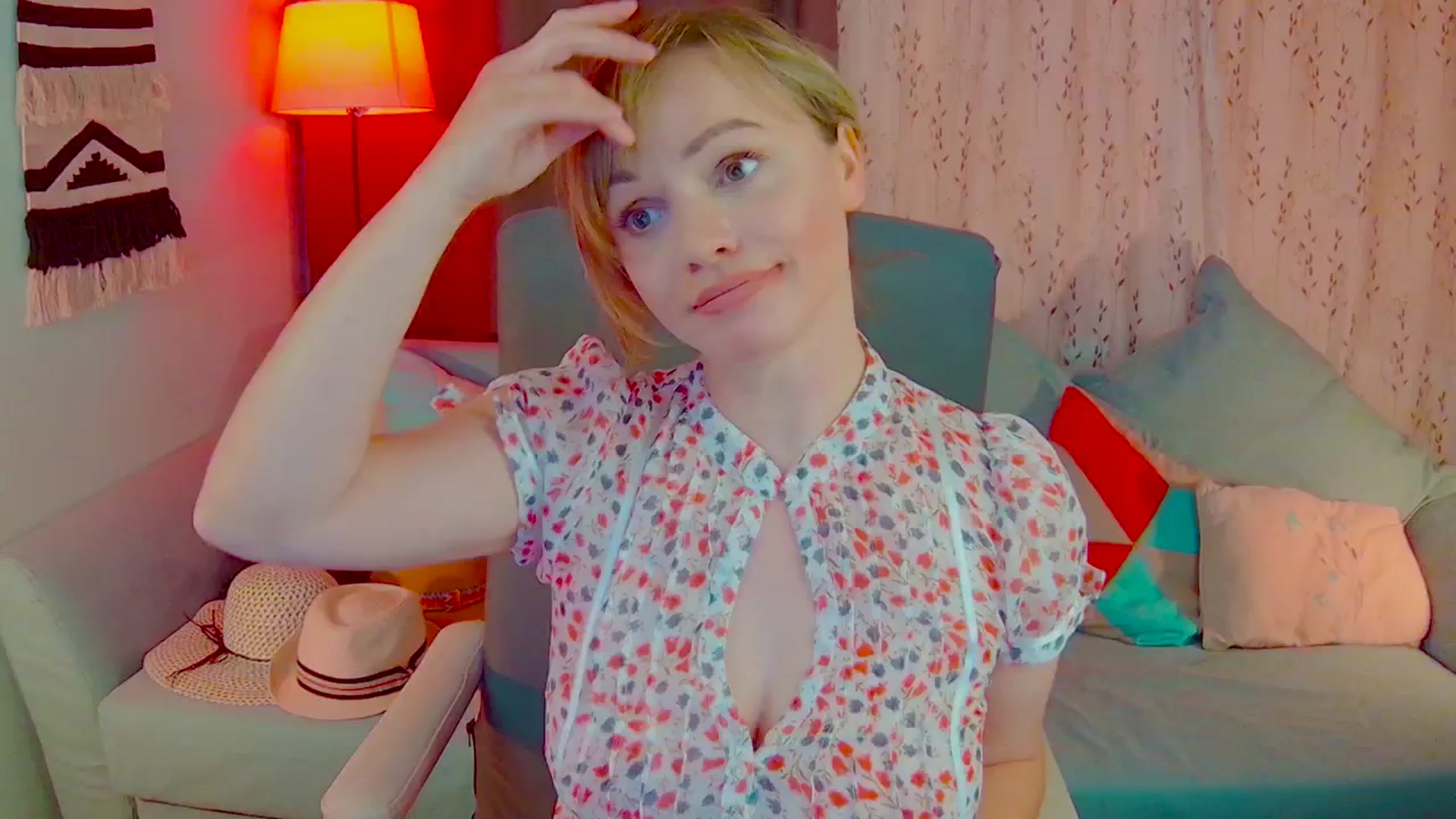 Gallery image thumbnail from SweetDazzle's myfreecams stream on, 05/21/2025, 13:09 image 11 of 20