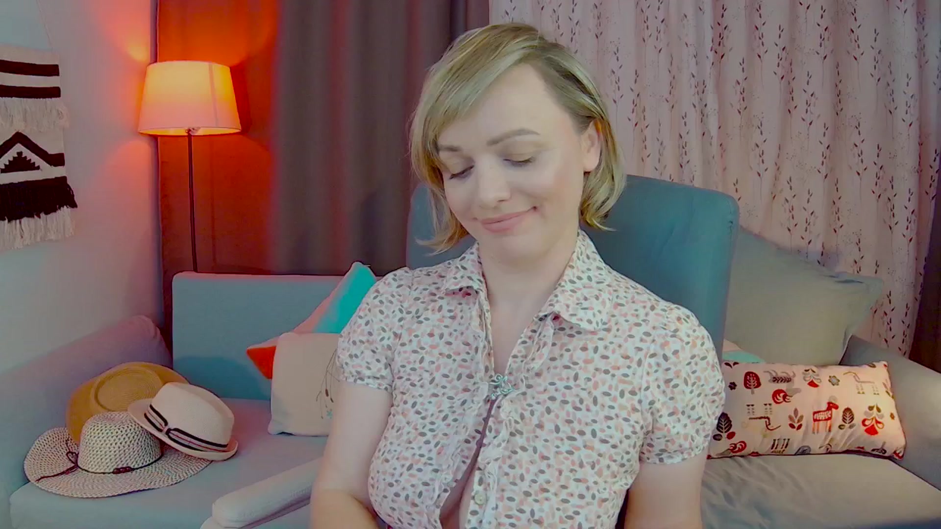 Gallery image thumbnail from SweetDazzle's myfreecams stream on, 05/26/2025, 16:32 image 7 of 20