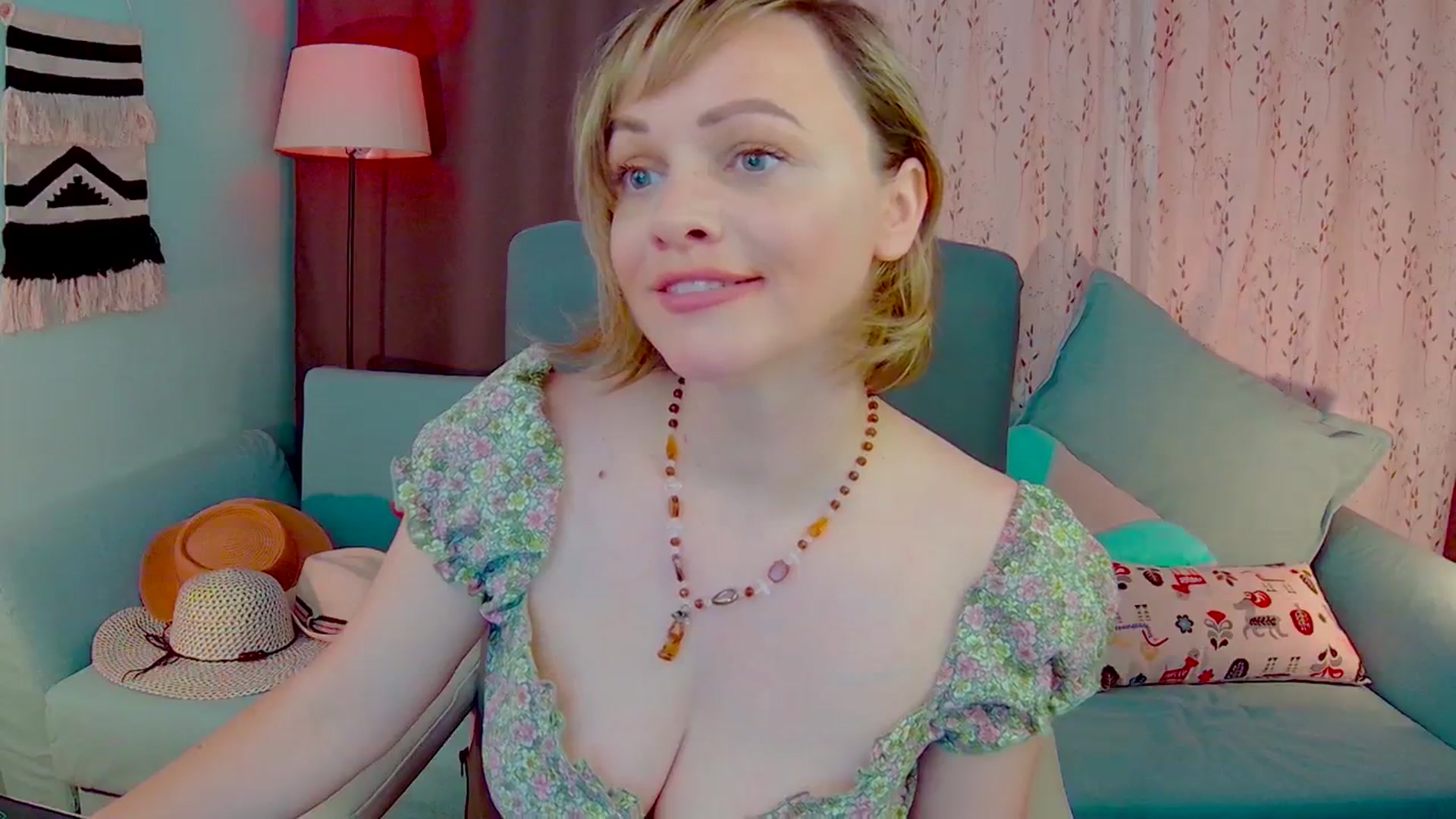 Gallery image thumbnail from SweetDazzle's myfreecams stream on, 06/02/2025, 10:33 image 11 of 20