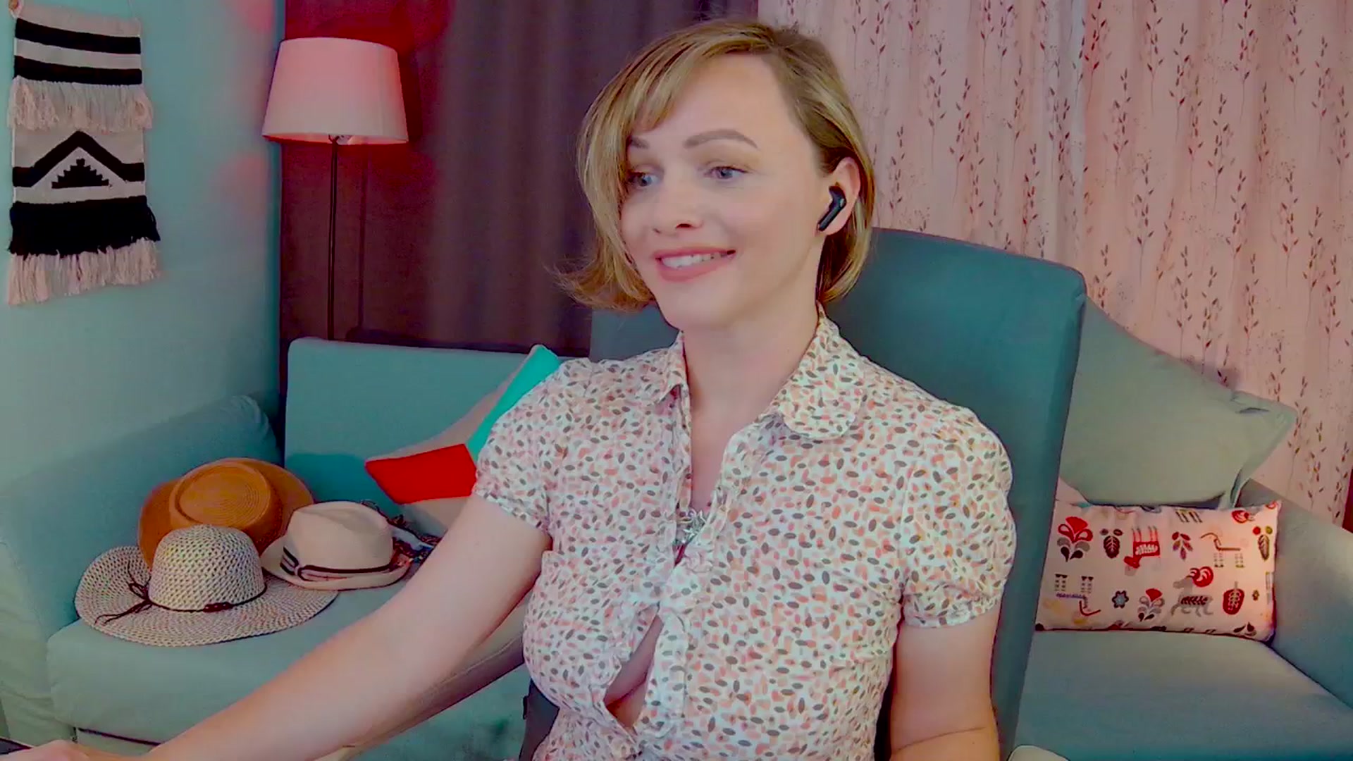 Gallery image thumbnail from SweetDazzle's myfreecams stream on, 06/02/2025, 14:17 image 1 of 20