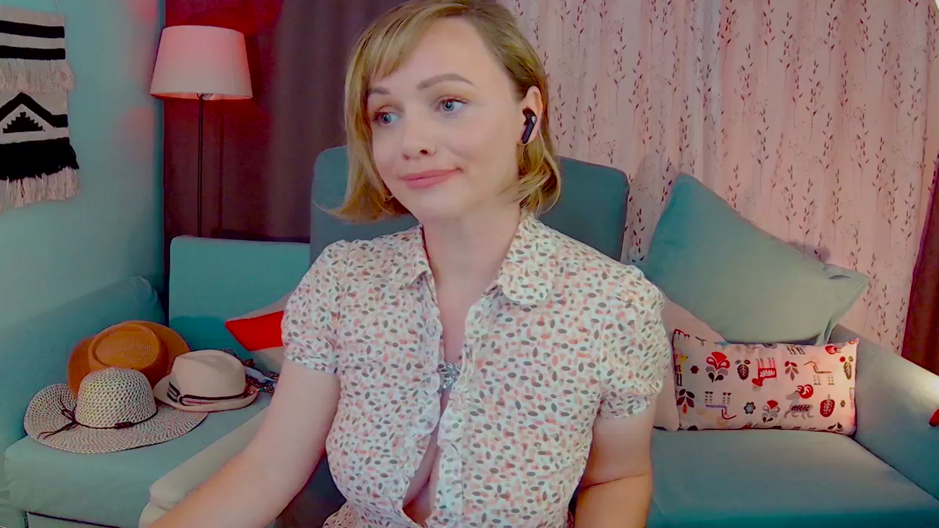Gallery image thumbnail from SweetDazzle's myfreecams stream on, 06/02/2025, 14:17 image 16 of 20