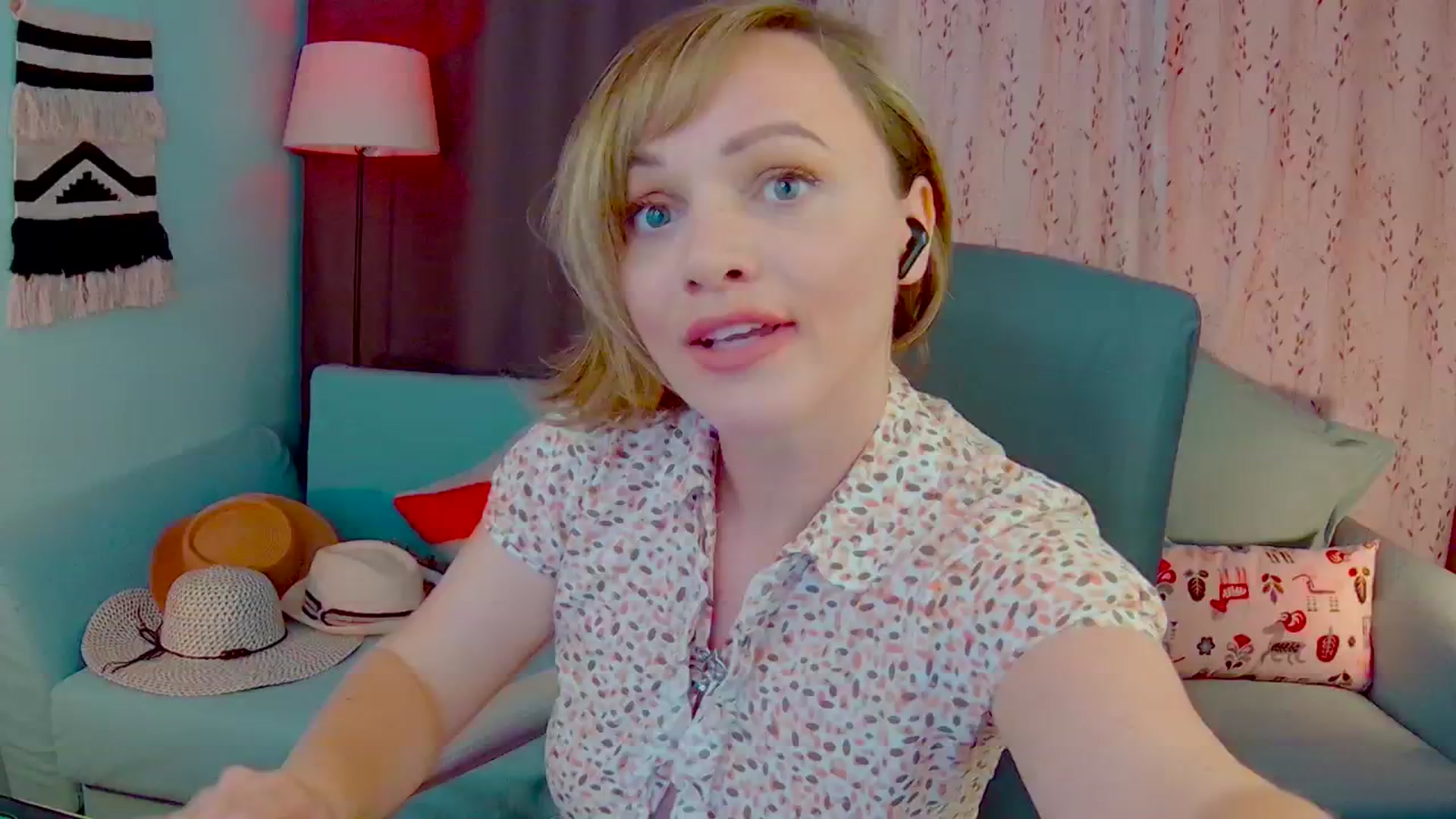 Gallery image thumbnail from SweetDazzle's myfreecams stream on, 06/02/2025, 14:17 image 4 of 20