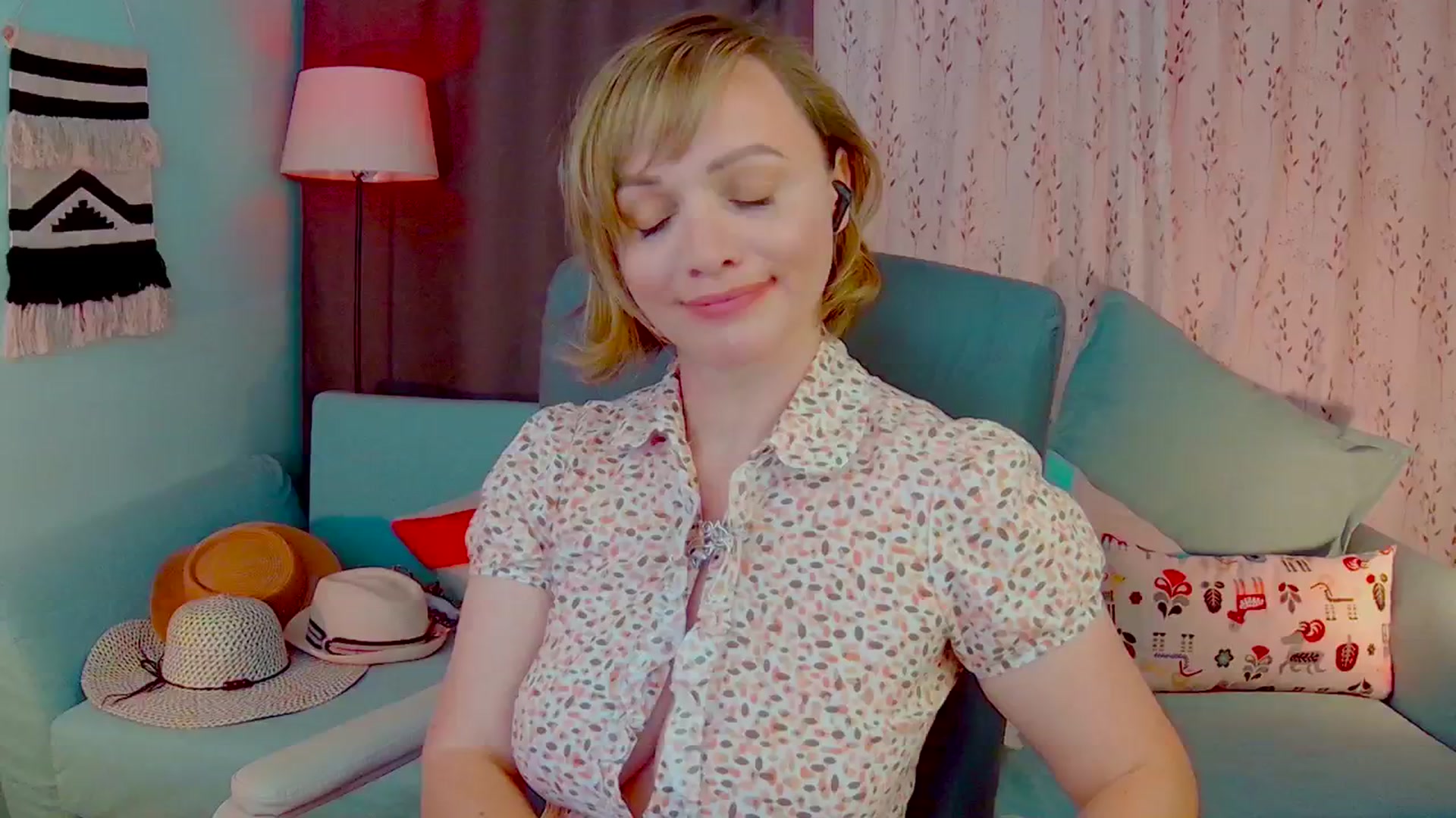Gallery image thumbnail from SweetDazzle's myfreecams stream on, 06/02/2025, 15:59 image 18 of 20