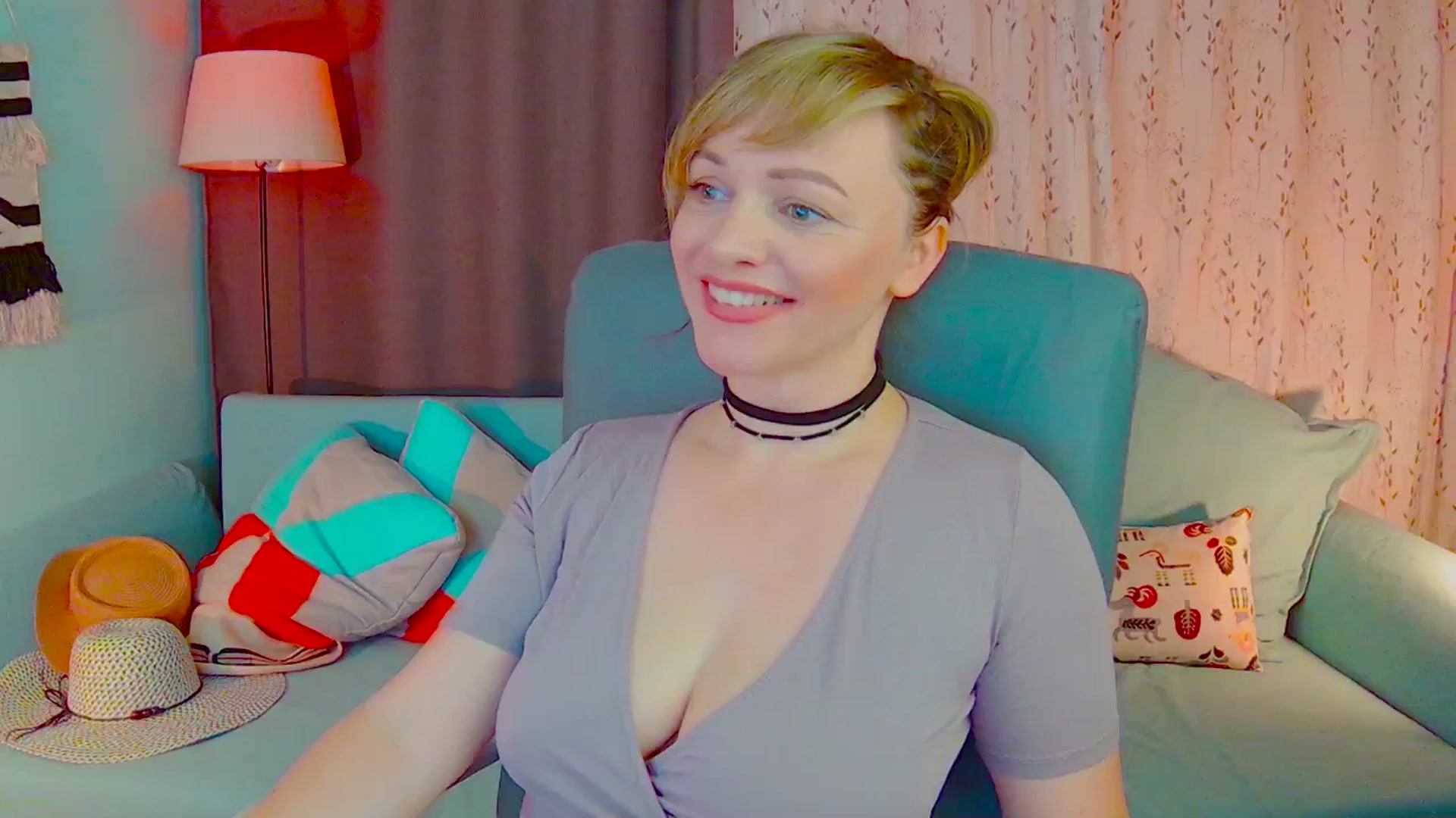 Gallery image thumbnail from SweetDazzle's myfreecams stream on, 06/04/2025, 12:04 image 1 of 20