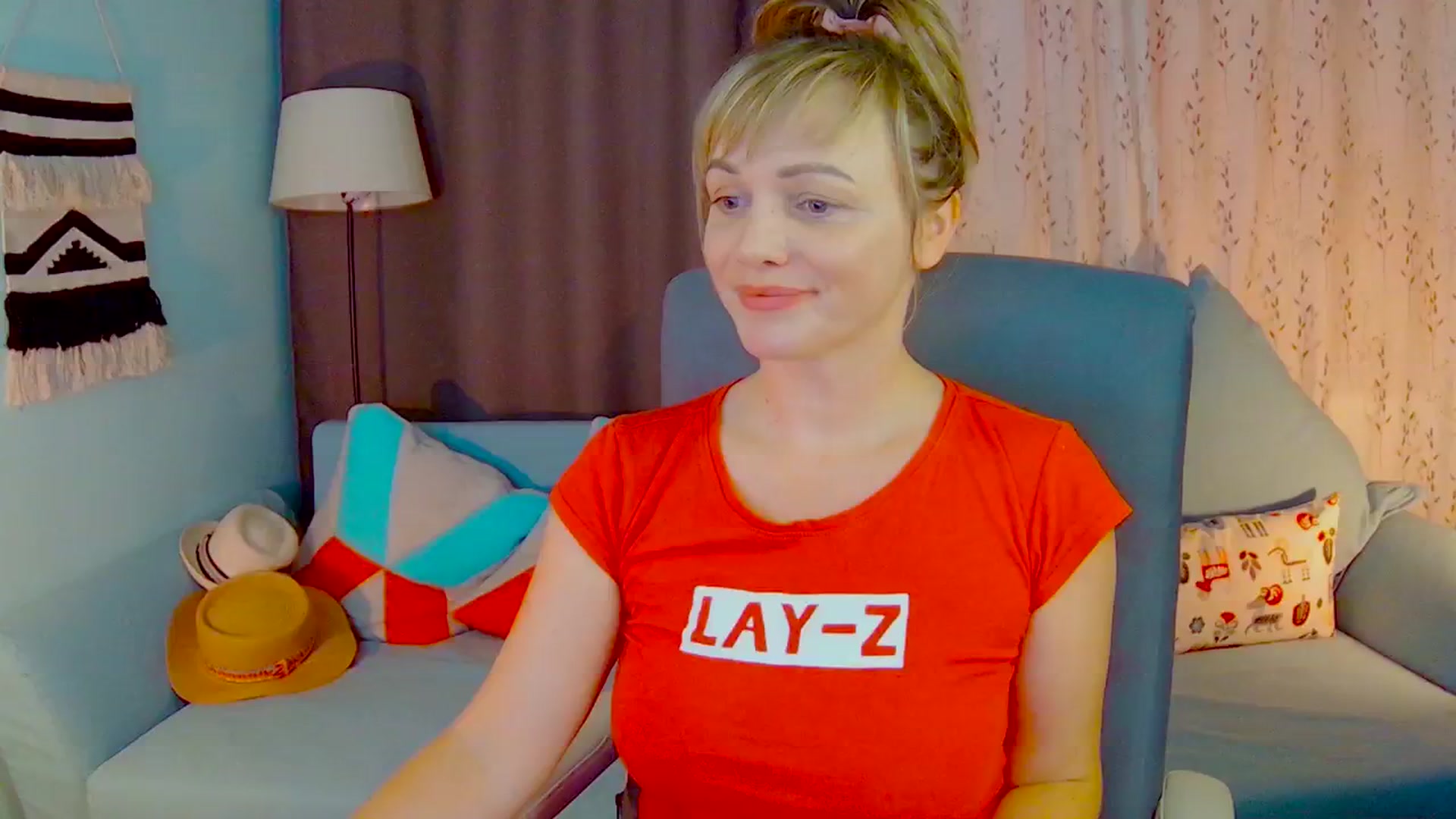 Gallery image thumbnail from SweetDazzle's myfreecams stream on, 06/20/2025, 15:07 image 4 of 20