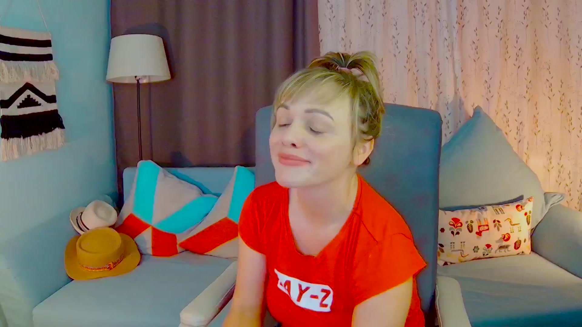 Gallery image thumbnail from SweetDazzle's myfreecams stream on, 06/20/2025, 15:07 image 2 of 20