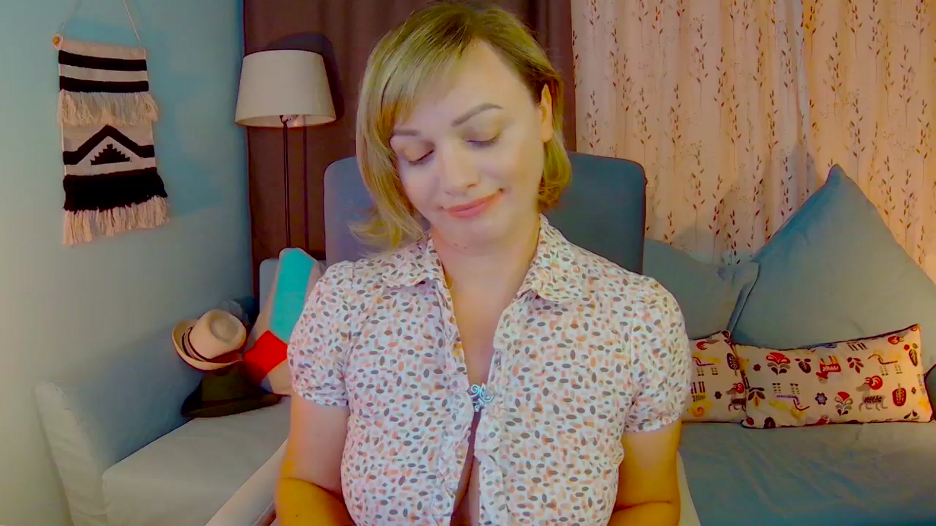 Gallery image thumbnail from SweetDazzle's myfreecams stream on, 06/30/2025, 09:45 image 7 of 20