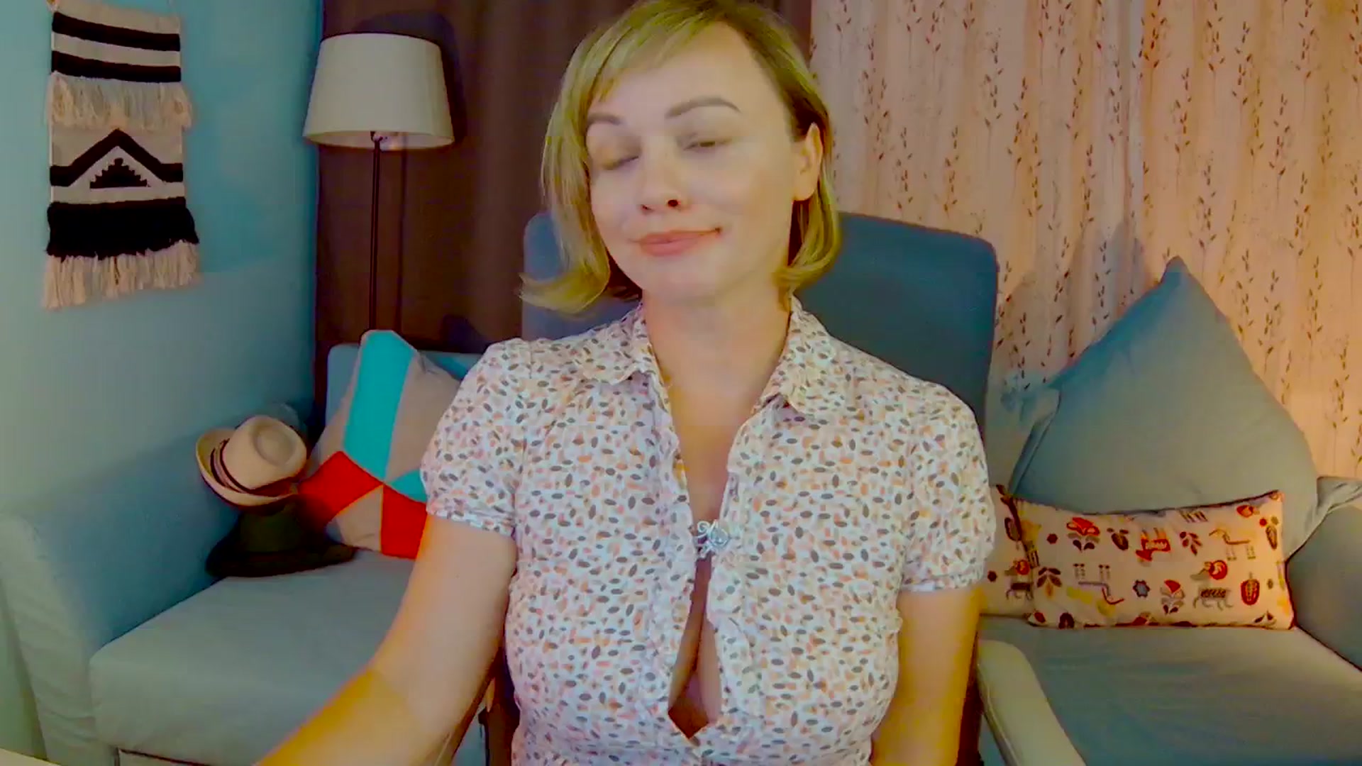 Gallery image thumbnail from SweetDazzle's myfreecams stream on, 06/30/2025, 09:45 image 12 of 20