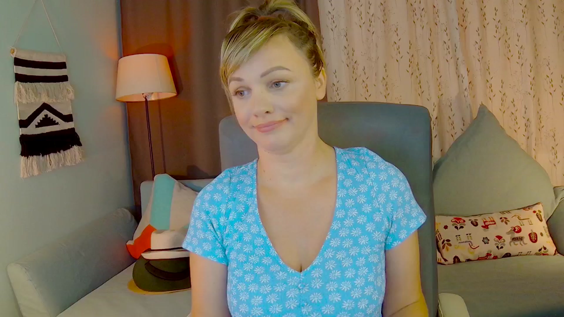 Gallery image thumbnail from SweetDazzle's myfreecams stream on, 07/08/2025, 09:39 image 6 of 20