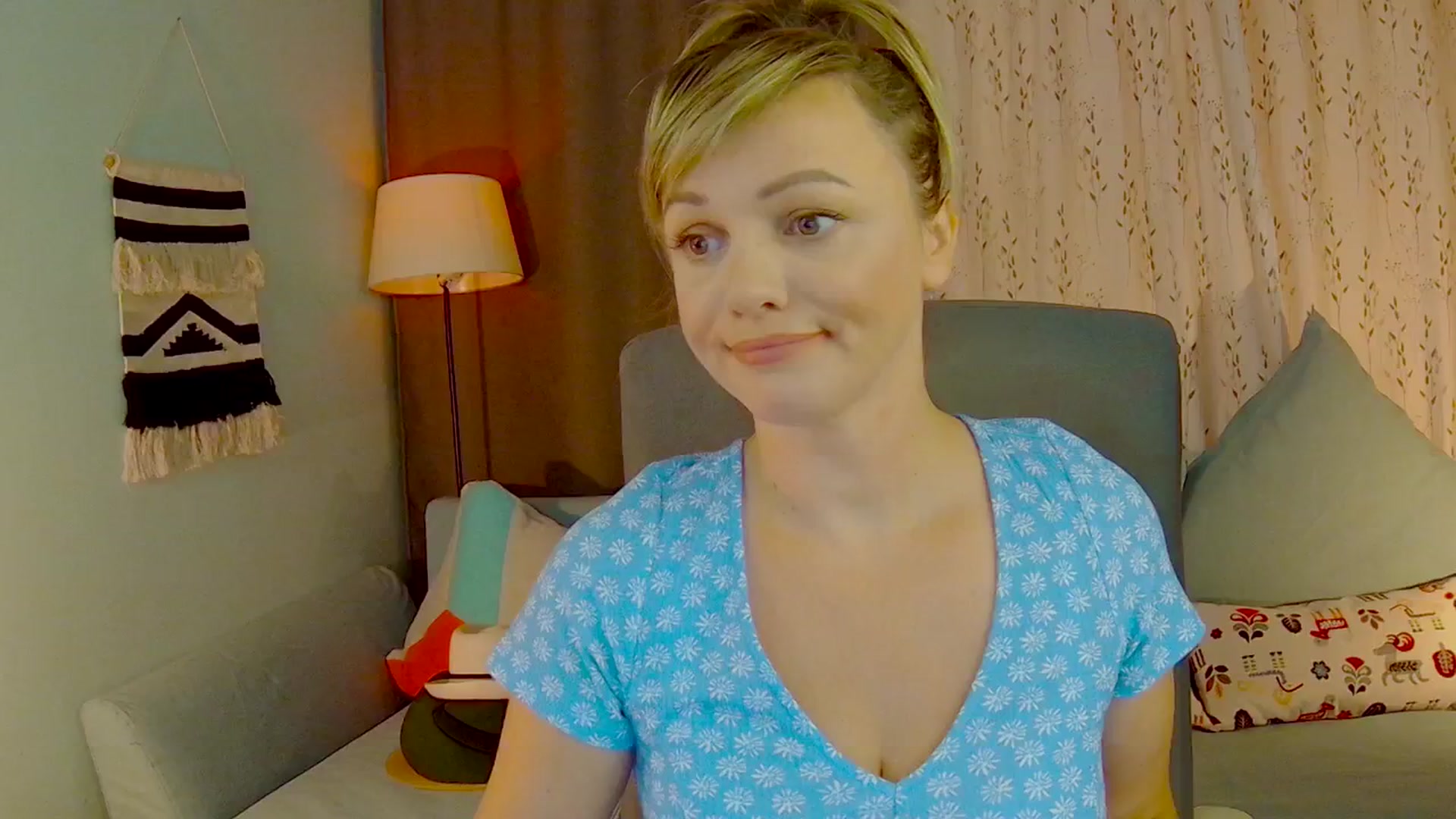 Gallery image thumbnail from SweetDazzle's myfreecams stream on, 07/08/2025, 09:39 image 2 of 20