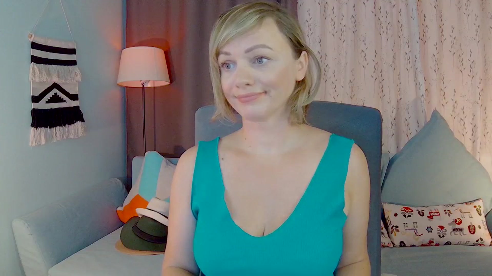 Gallery image thumbnail from SweetDazzle's myfreecams stream on, 07/09/2025, 09:05 image 16 of 20