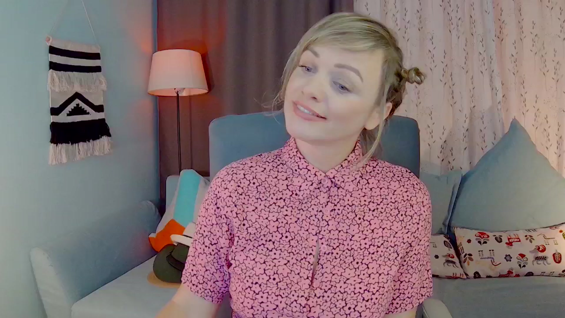 Gallery image thumbnail from SweetDazzle's myfreecams stream on, 07/09/2025, 11:00 image 3 of 20