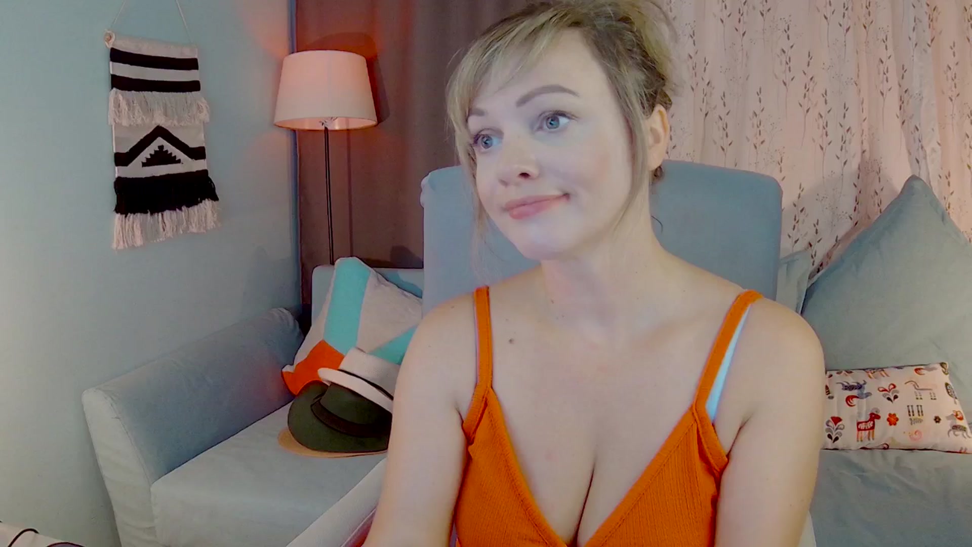 Gallery image thumbnail from SweetDazzle's myfreecams stream on, 07/16/2025, 10:02 image 1 of 20