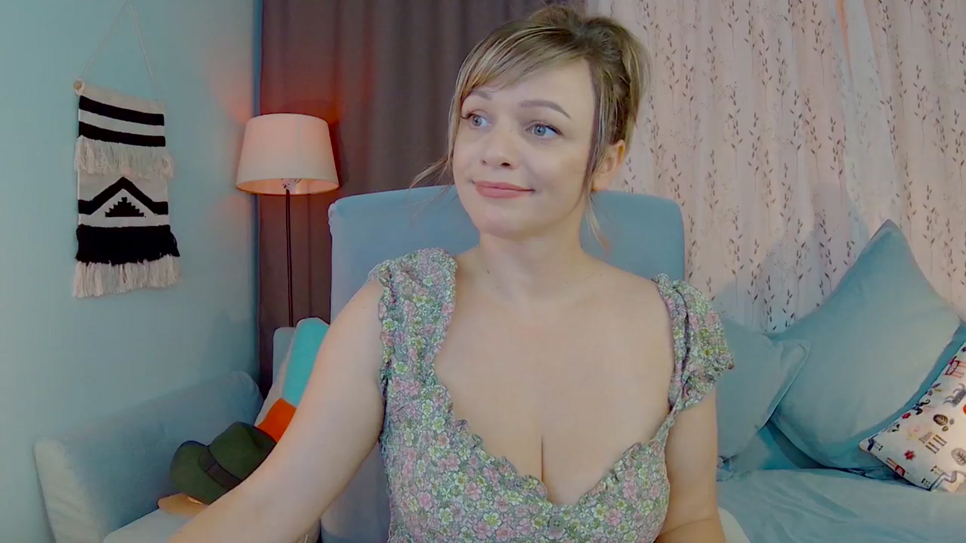 Gallery image thumbnail from SweetDazzle's myfreecams stream on, 09/11/2025, 08:57 image 7 of 20