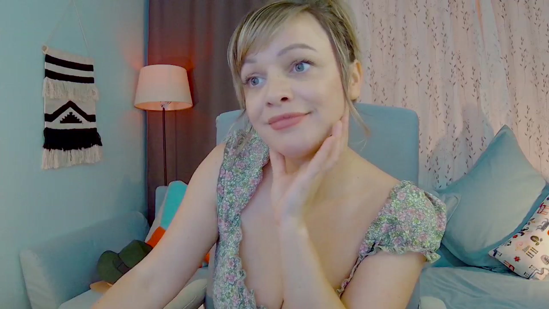 Gallery image thumbnail from SweetDazzle's myfreecams stream on, 09/11/2025, 08:57 image 11 of 20