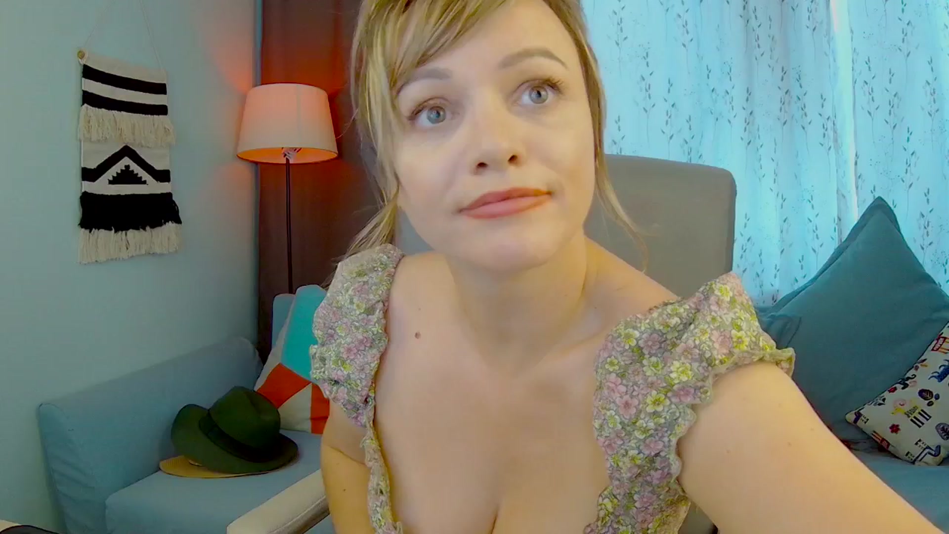 Gallery image thumbnail from SweetDazzle's myfreecams stream on, 09/11/2025, 12:24 image 15 of 20